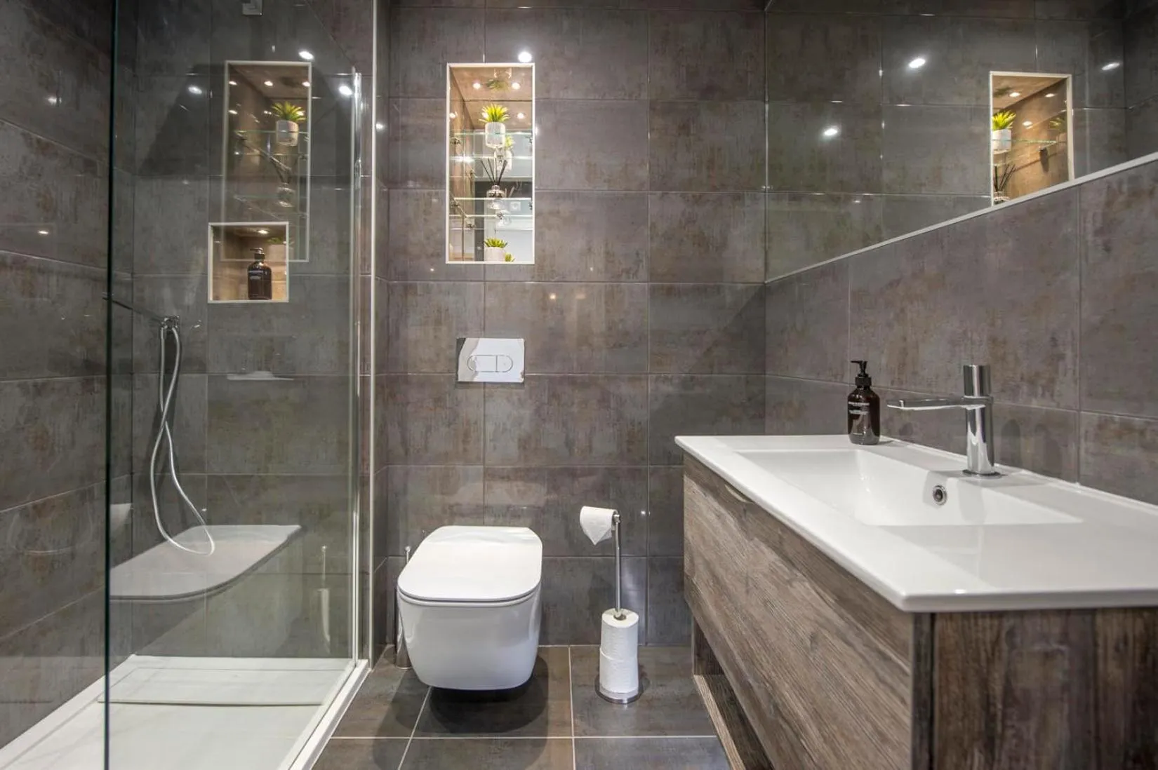 Bathroom in The Quadrant - The Botanical Suite