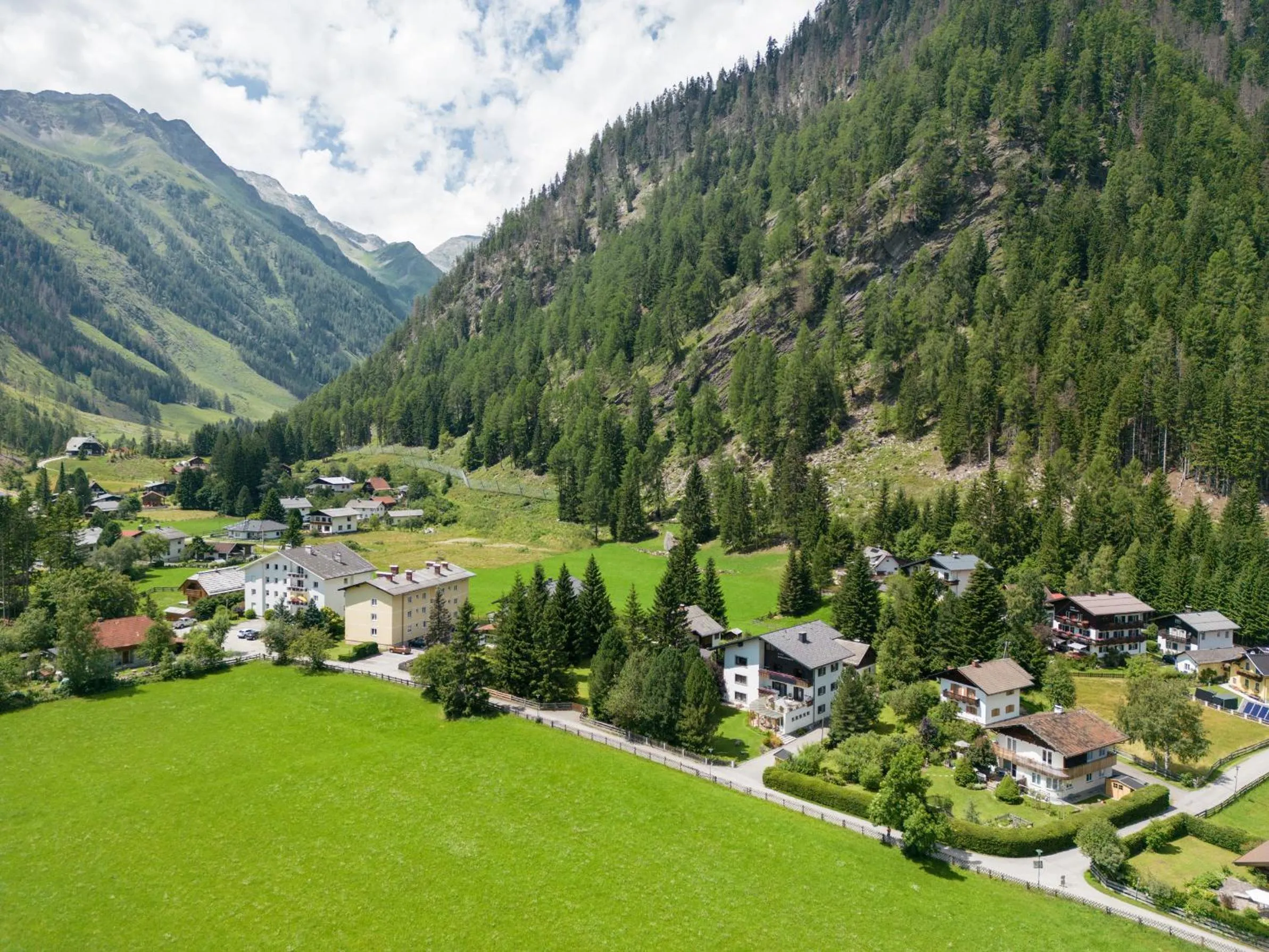 Property building in Apartments Hohenberger Mallnitz - Mein Platz in den Bergen!