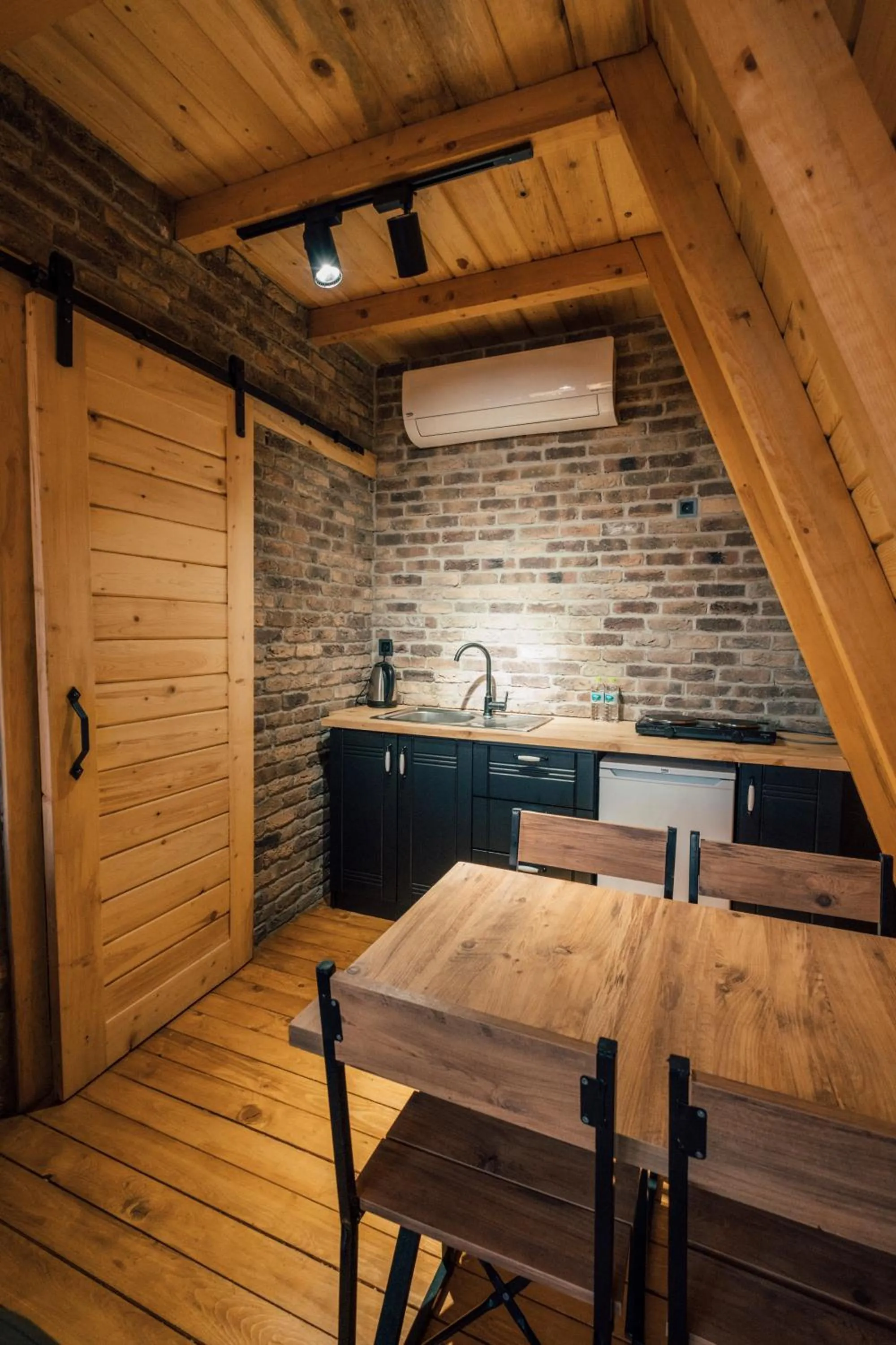 Kitchen or kitchenette in Babil Bungalow Boutique Hotel