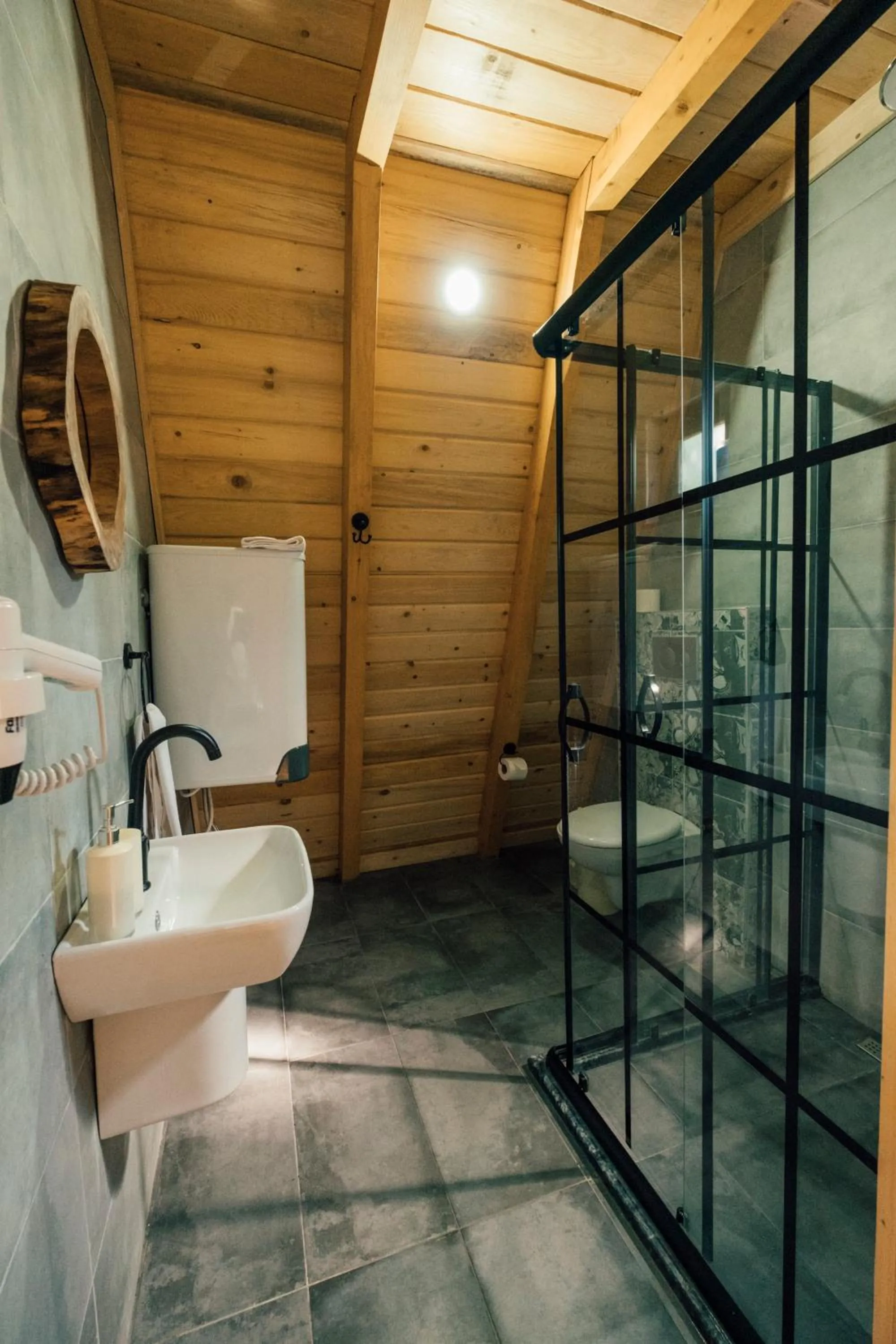 Toilet in Babil Bungalow Boutique Hotel