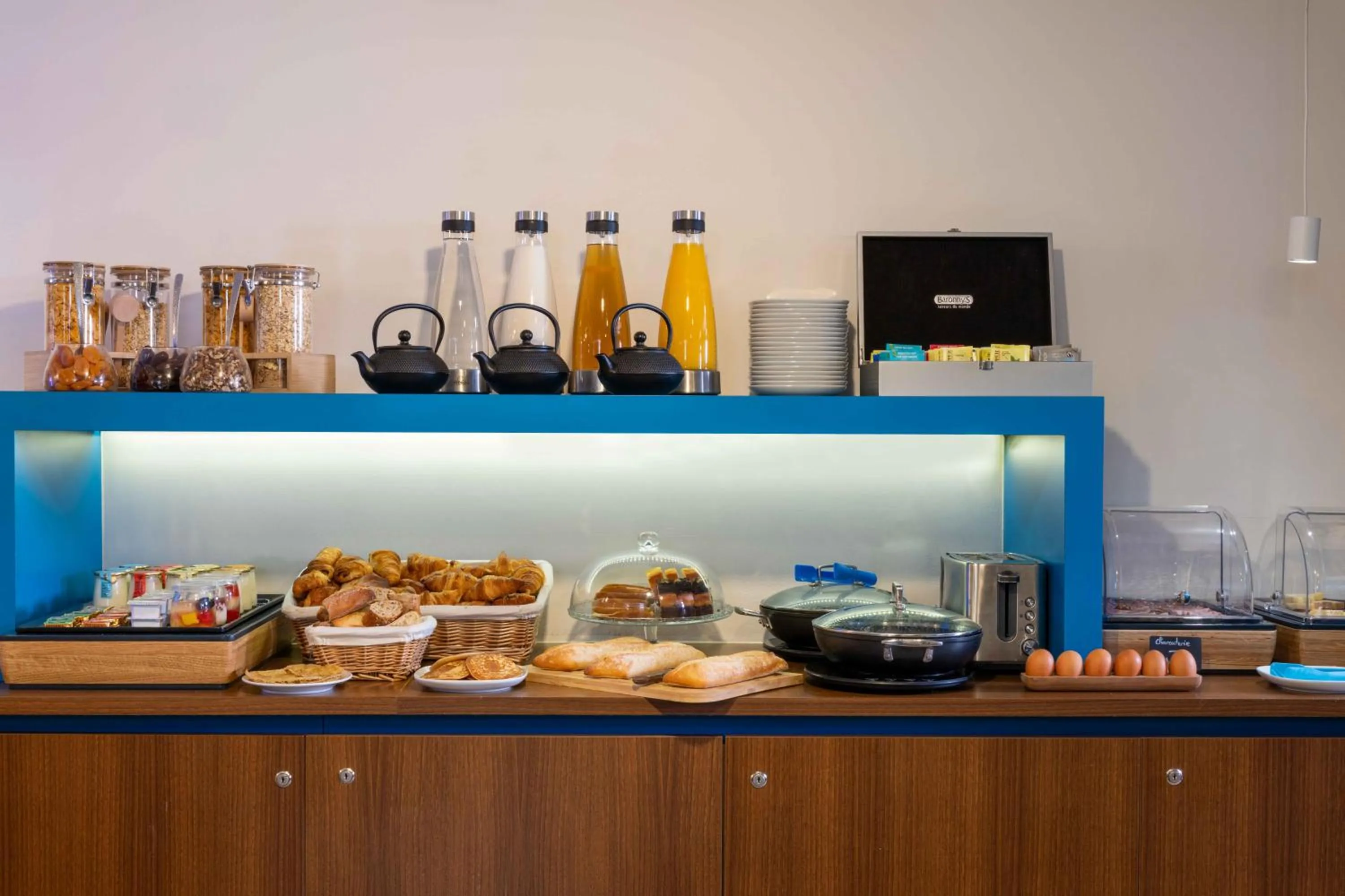 Breakfast in Hôtel Sophie Germain