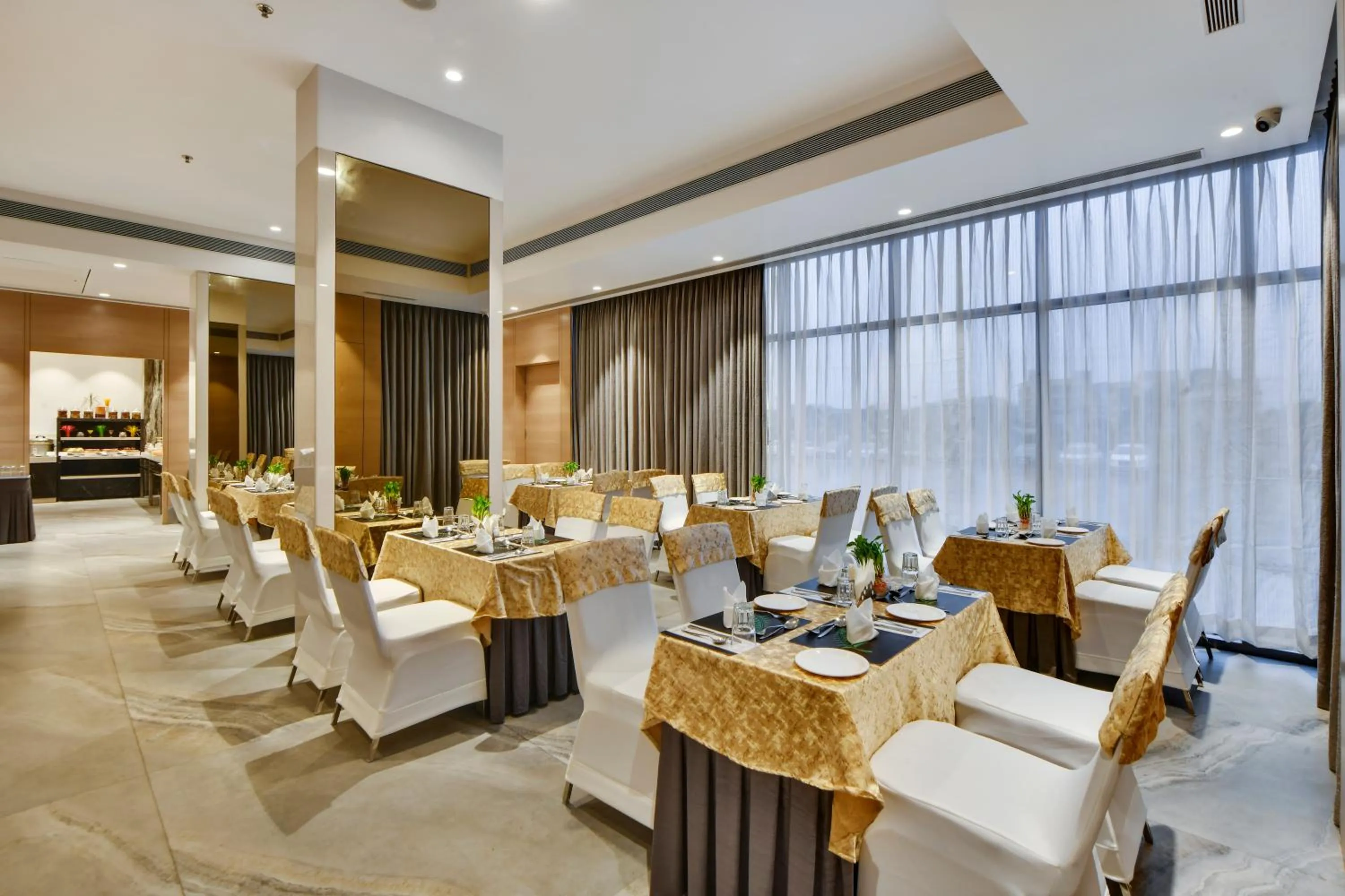 Restaurant/places to eat in Rakabi The Fern, Igatpuri