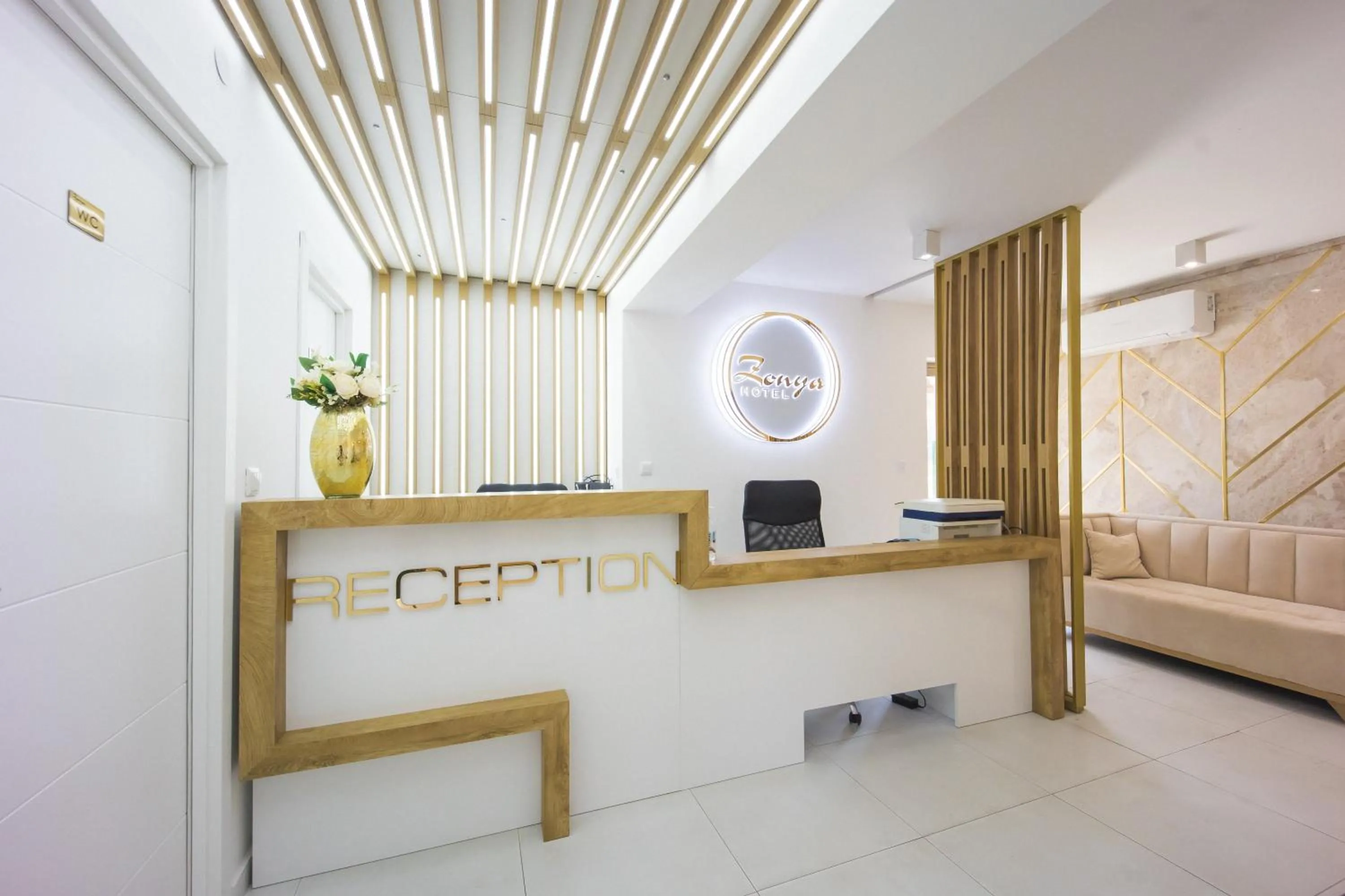 Lobby or reception in Hotel Zonya
