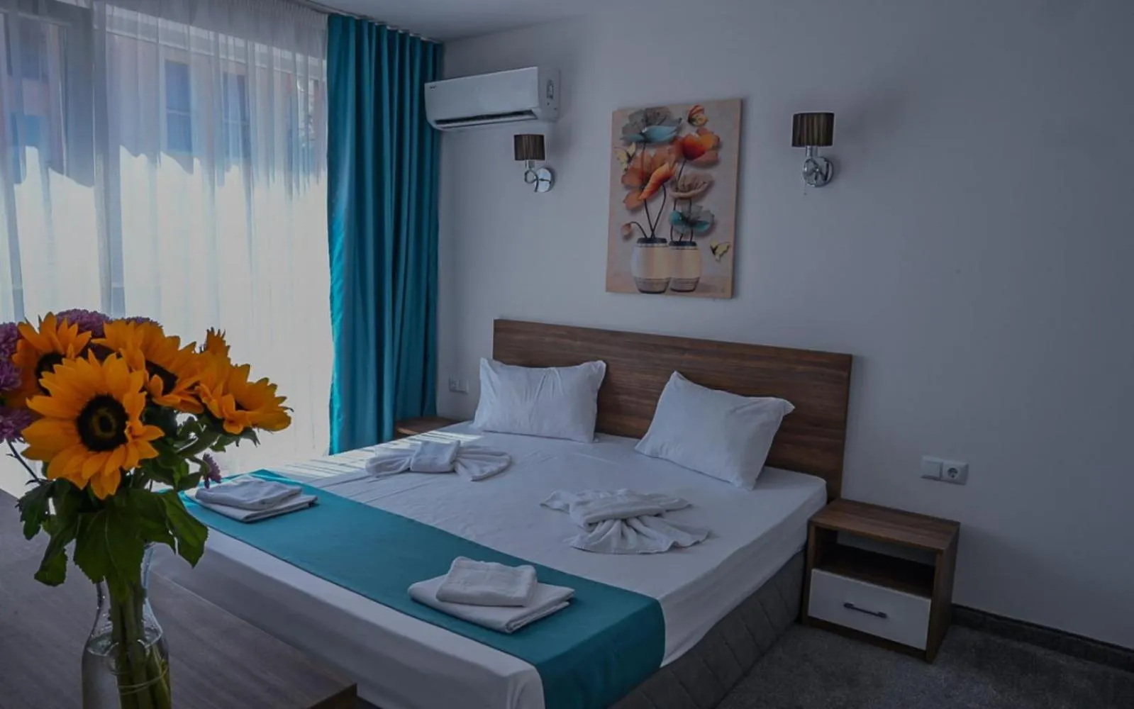 Property building in Hotel Zonya