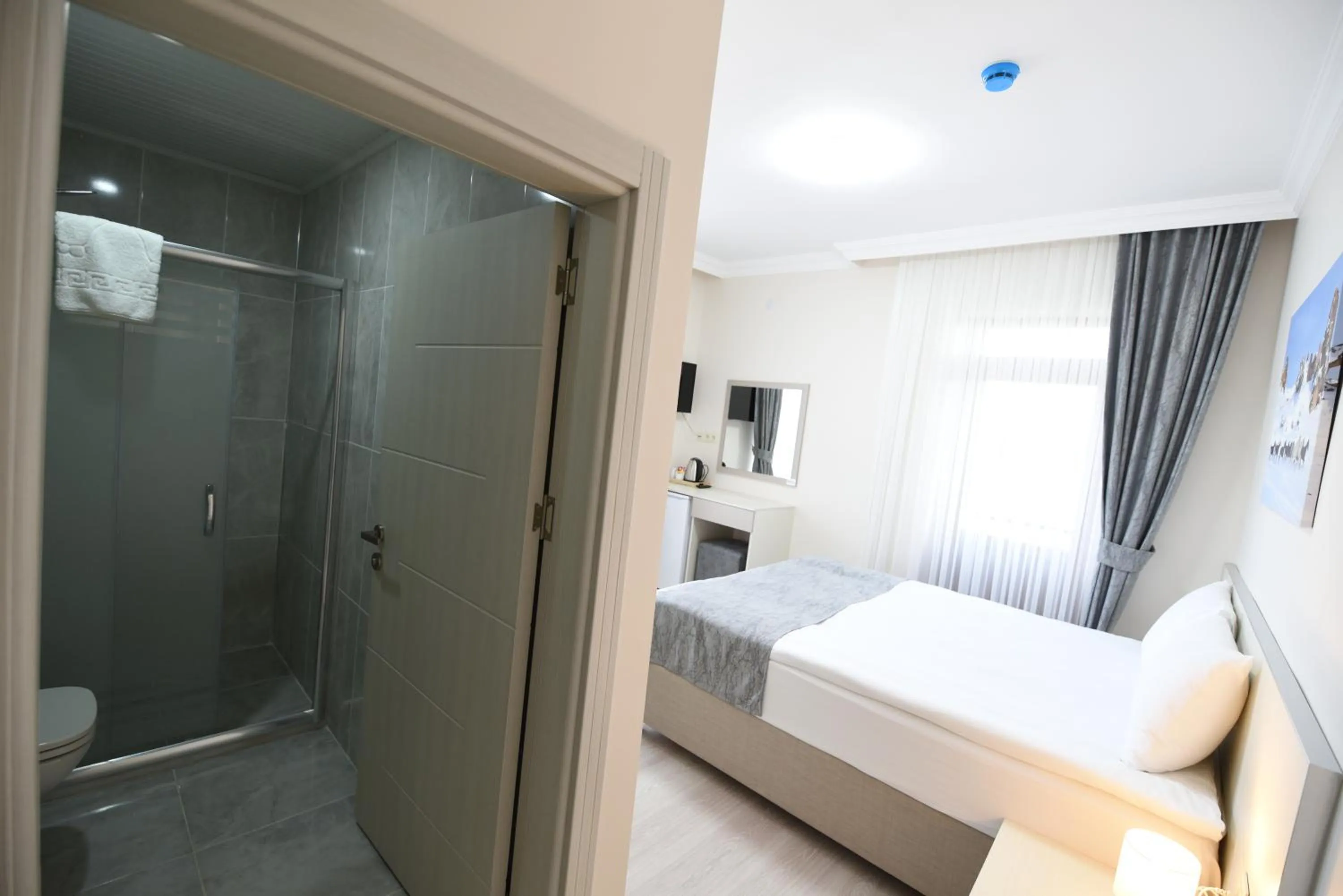 Photo of the whole room in Trigo Hotel