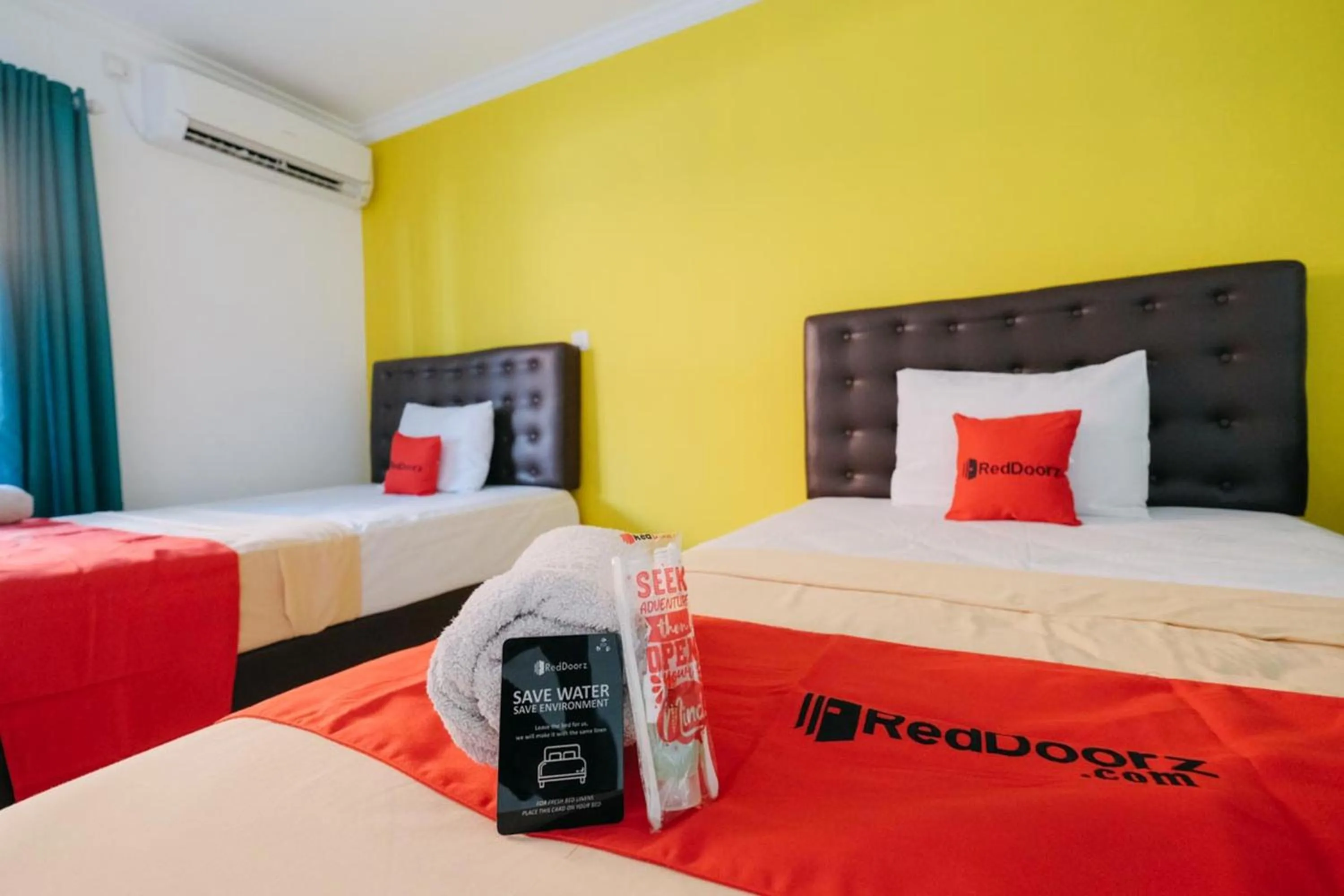 Bed in RedDoorz at Kawaii Apartment Jimbaran