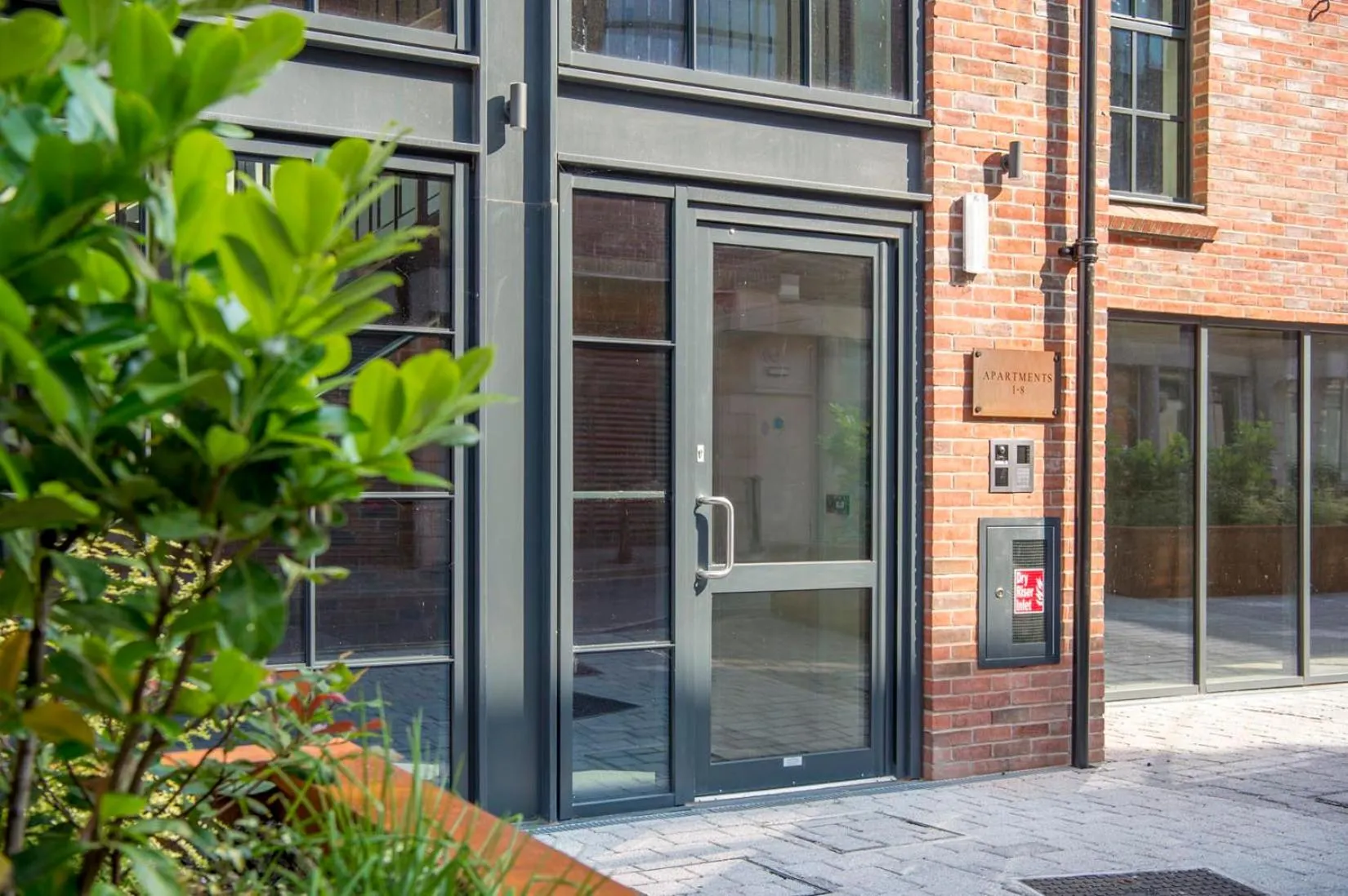 Property building in The Quadrant - The Palm Suite