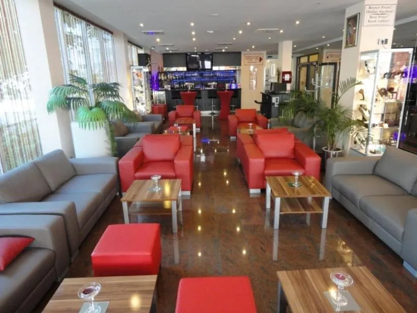 Lounge or bar in Grand Hotel Dream Main City Center