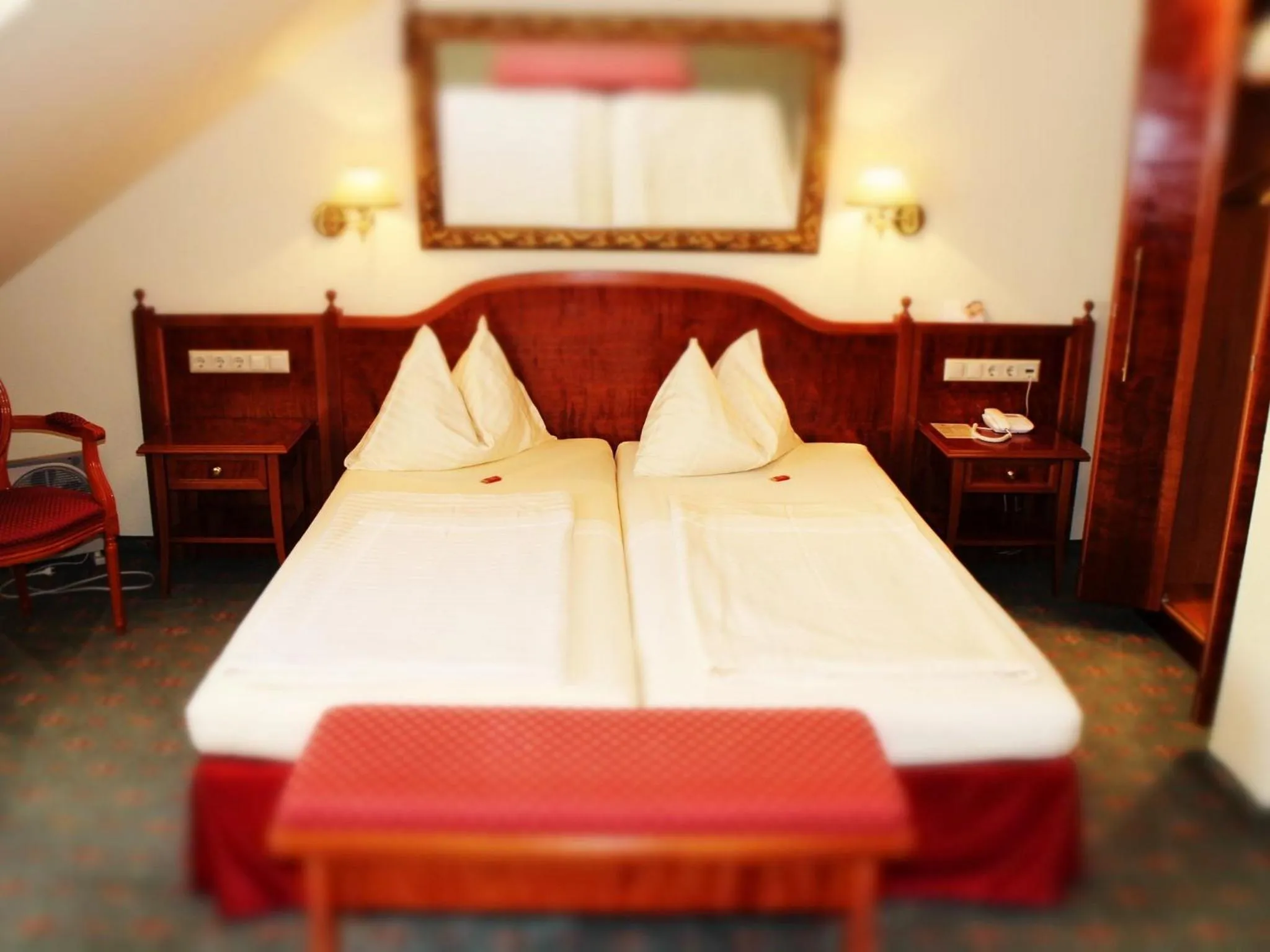 Bedroom, Bed in Altstadt Hotel Mosser