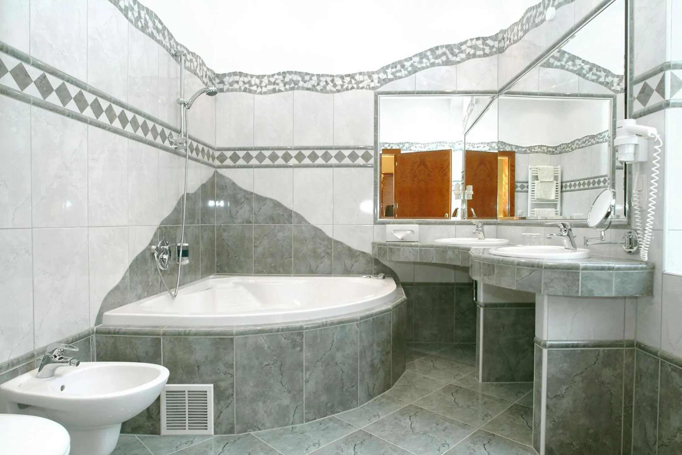 Bathroom in Altstadt Hotel Mosser