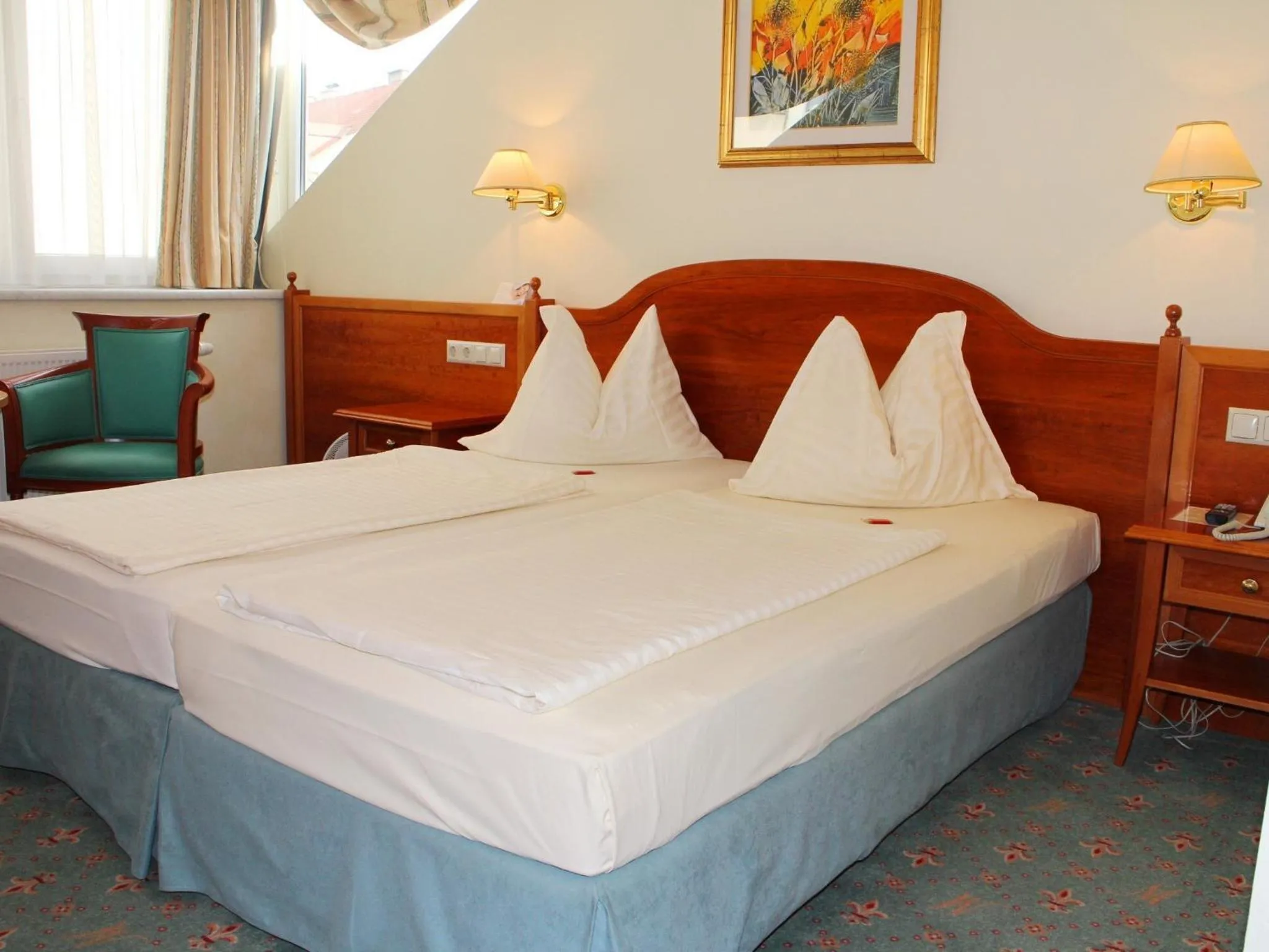 Bedroom, Bed in Altstadt Hotel Mosser