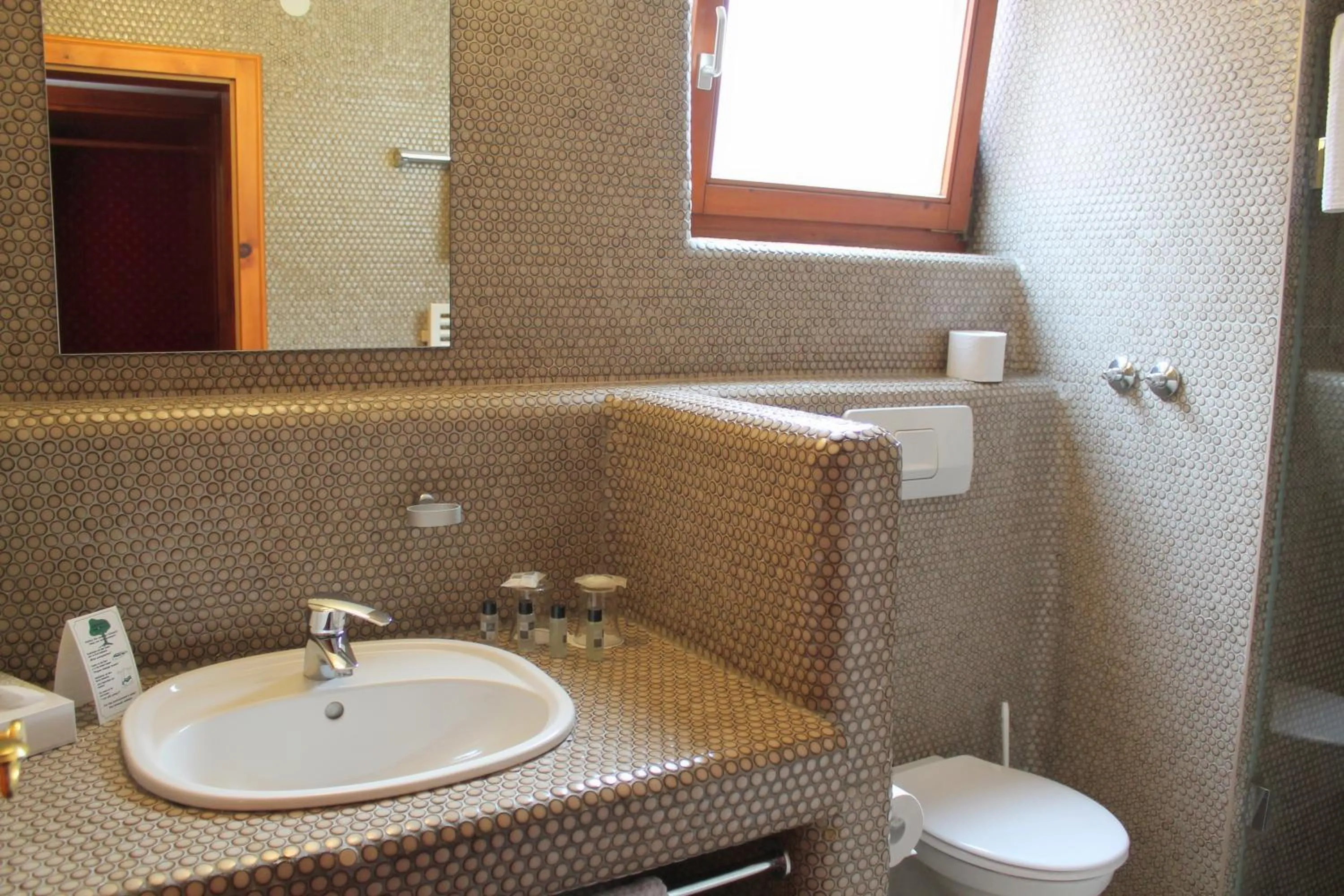 Bathroom in Steichele Hotel & Weinrestaurant