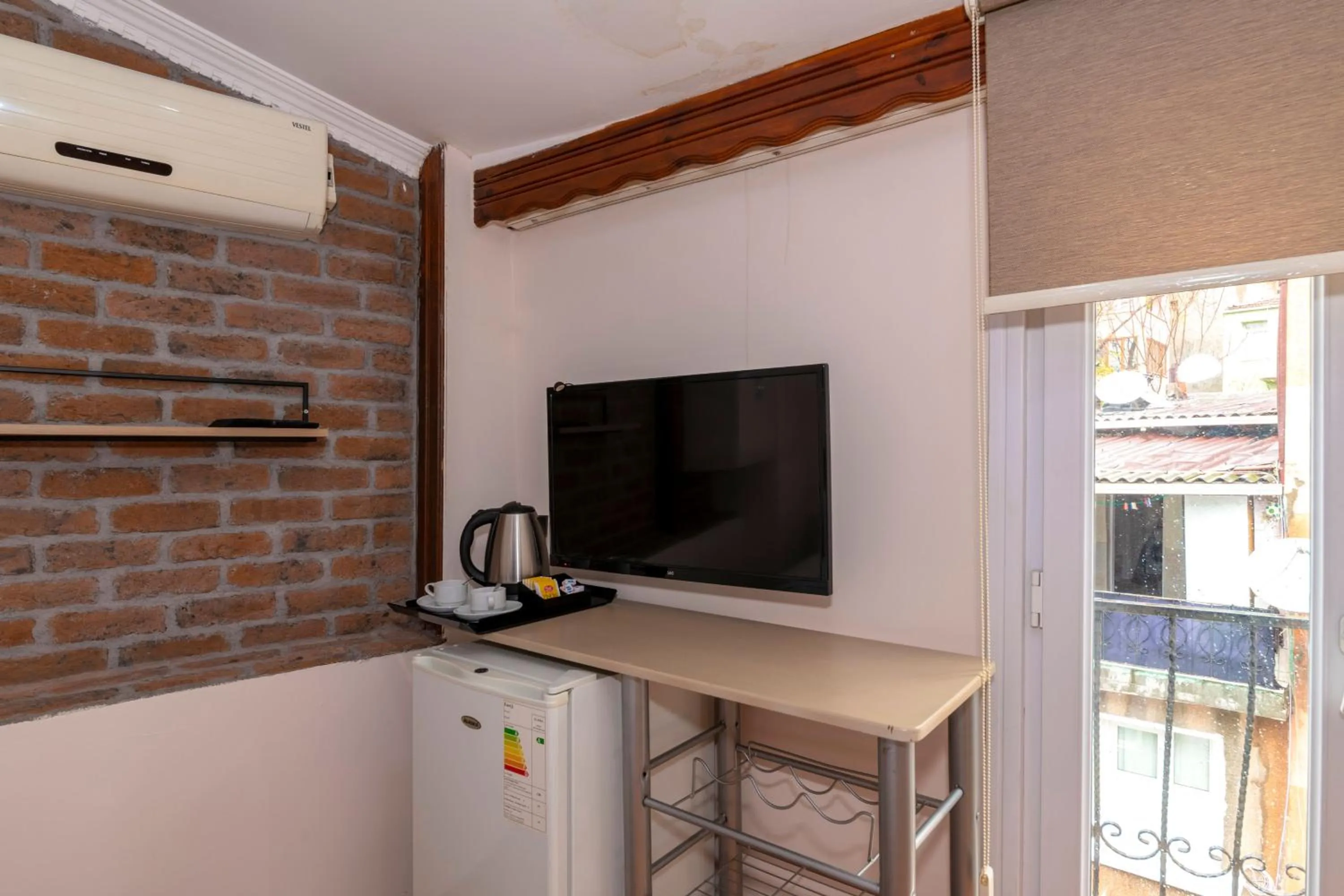 TV and multimedia in Taksim City Suites