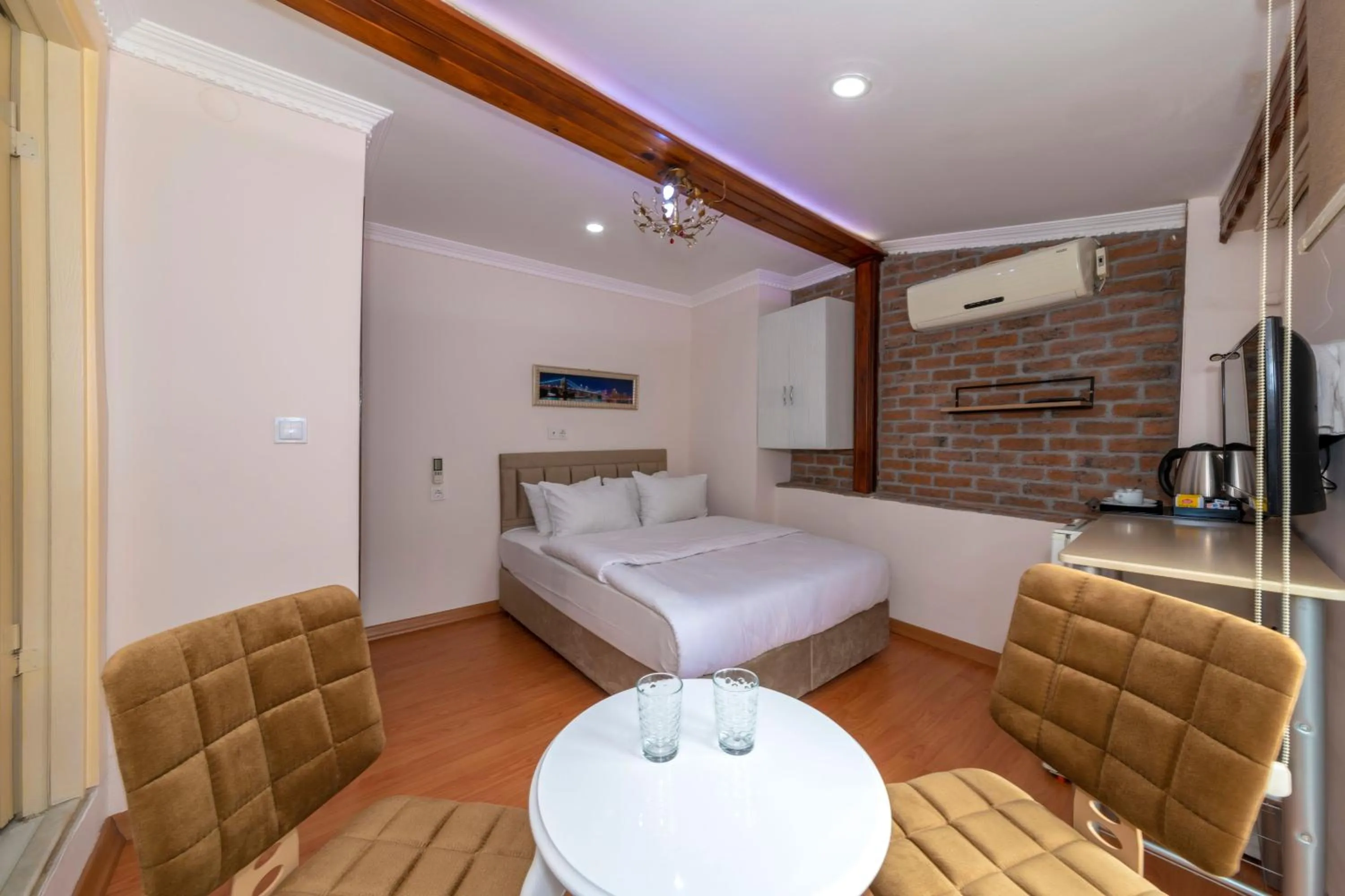 Bed in Taksim City Suites