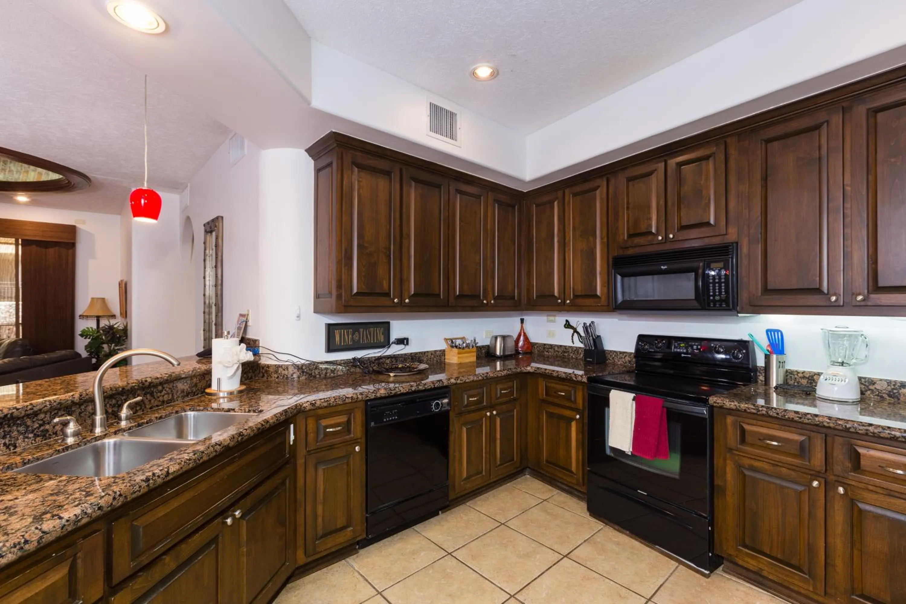 kitchen in Bella Sirena Luxury Resort 205-D