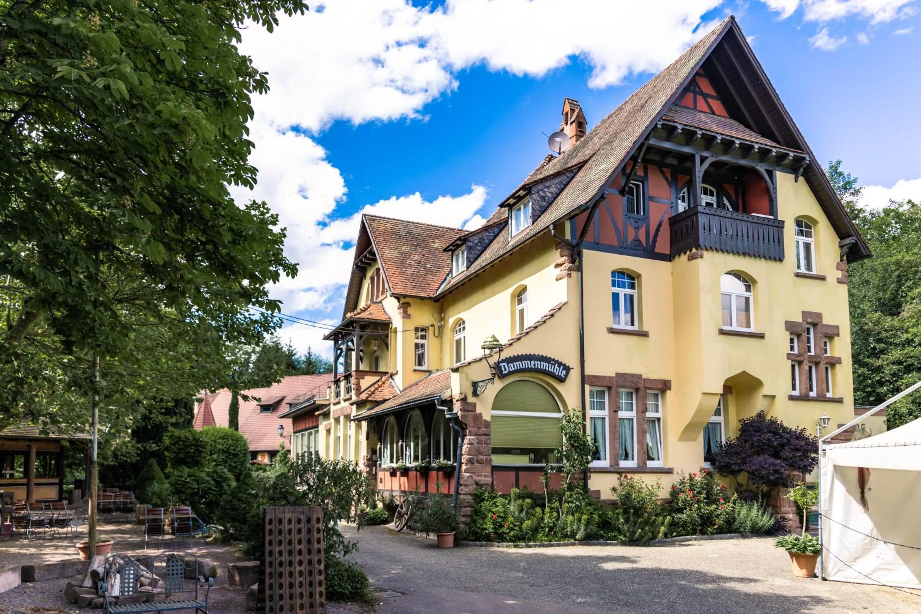 Property building in Hotel Dammenmühle