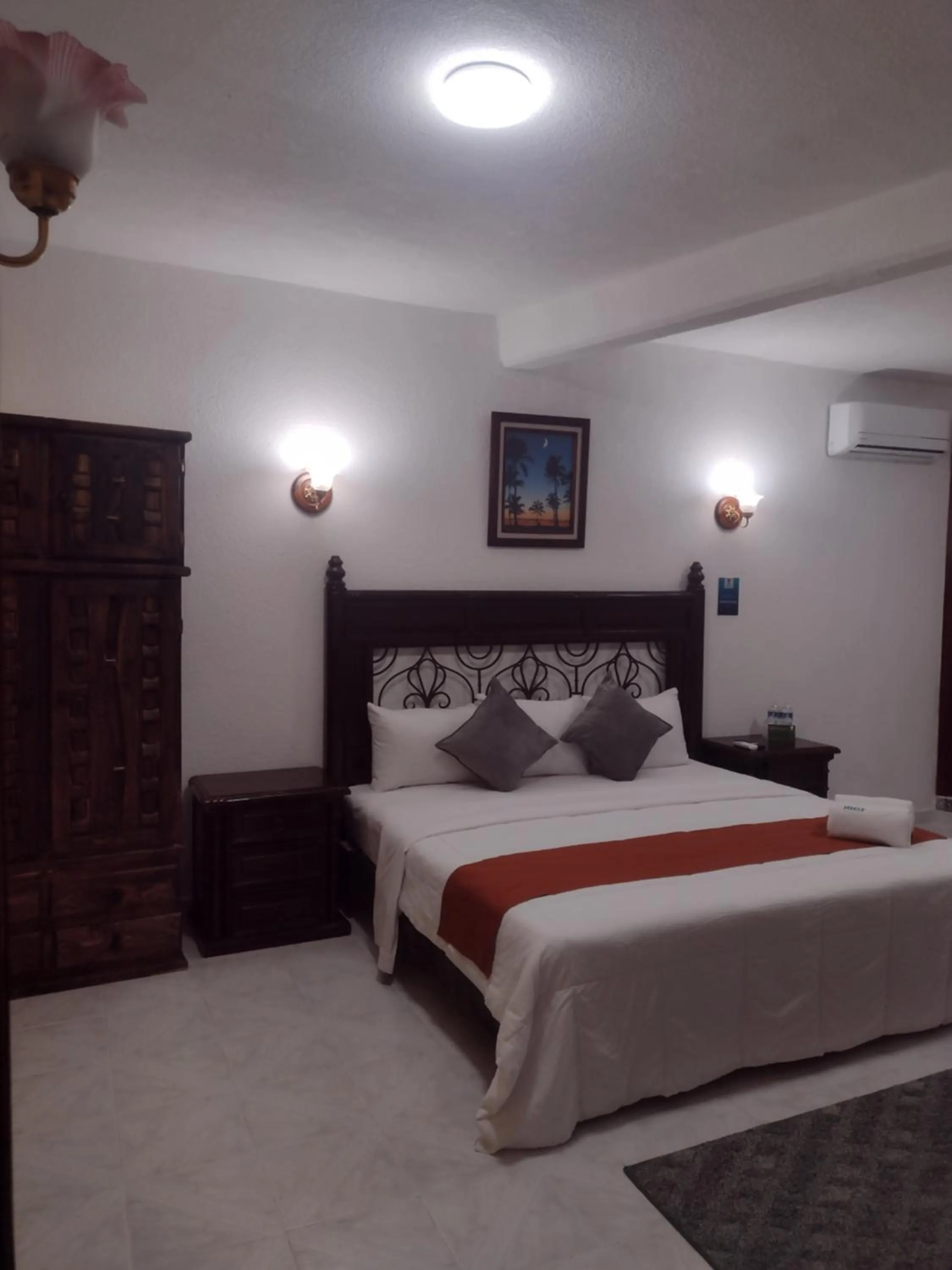 Bed in Hotel HF Hacienda San Francisco