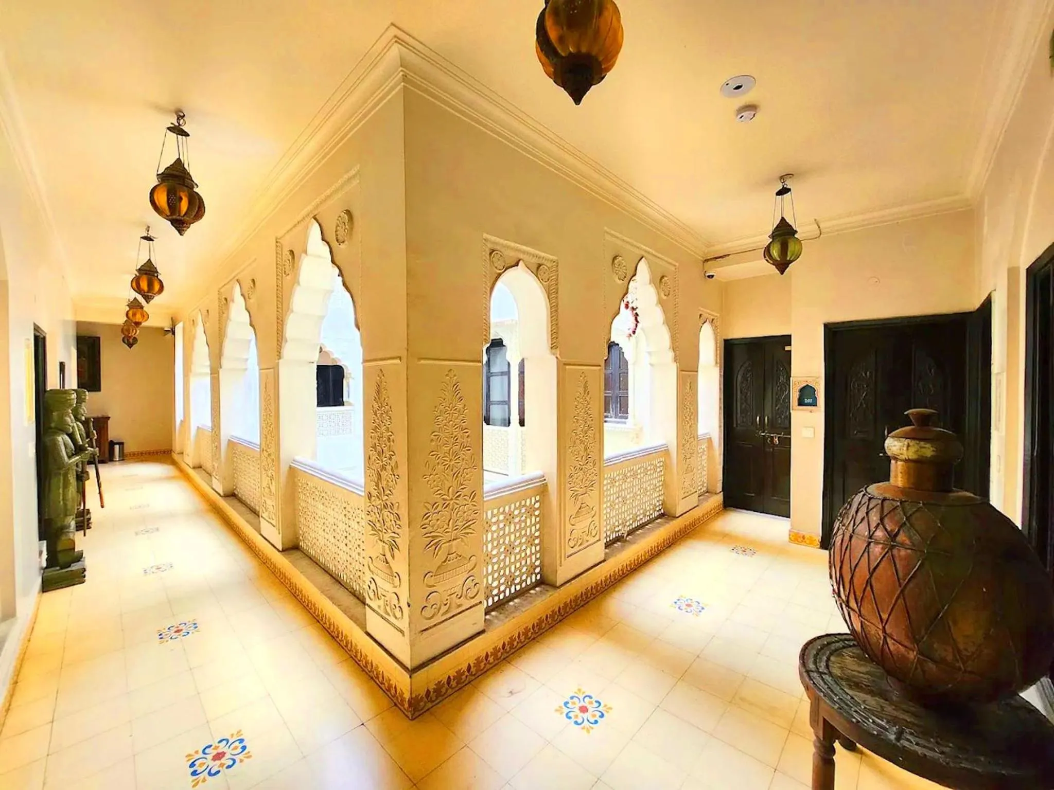 Property building, Bed in Jyoti Mahal - A Royal Heritage Hotel - Award Winning Hotel - Close to Connaught Place