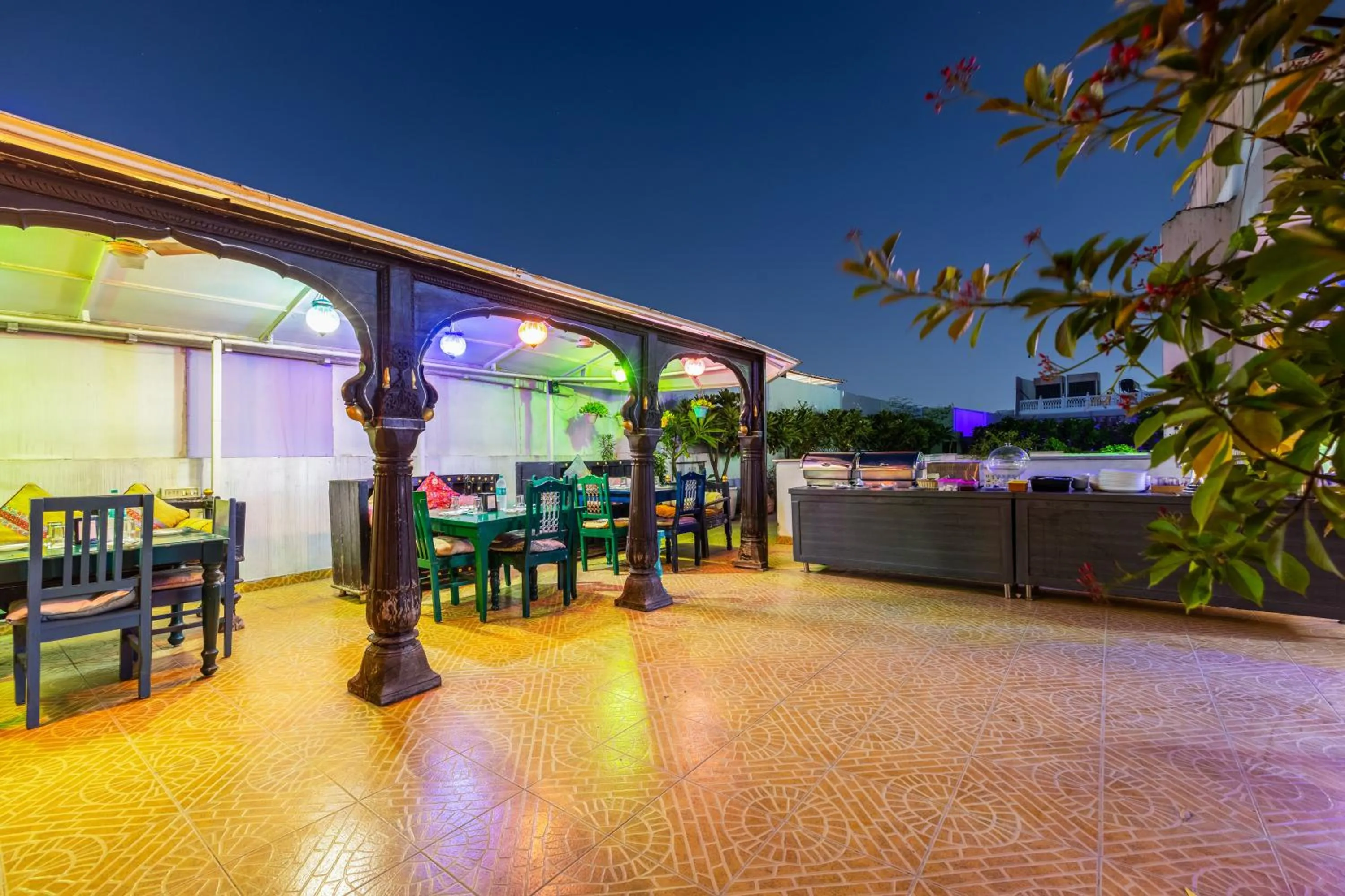 Restaurant/places to eat in Jyoti Mahal - A Royal Heritage Hotel - Award Winning Hotel - Close to Connaught Place