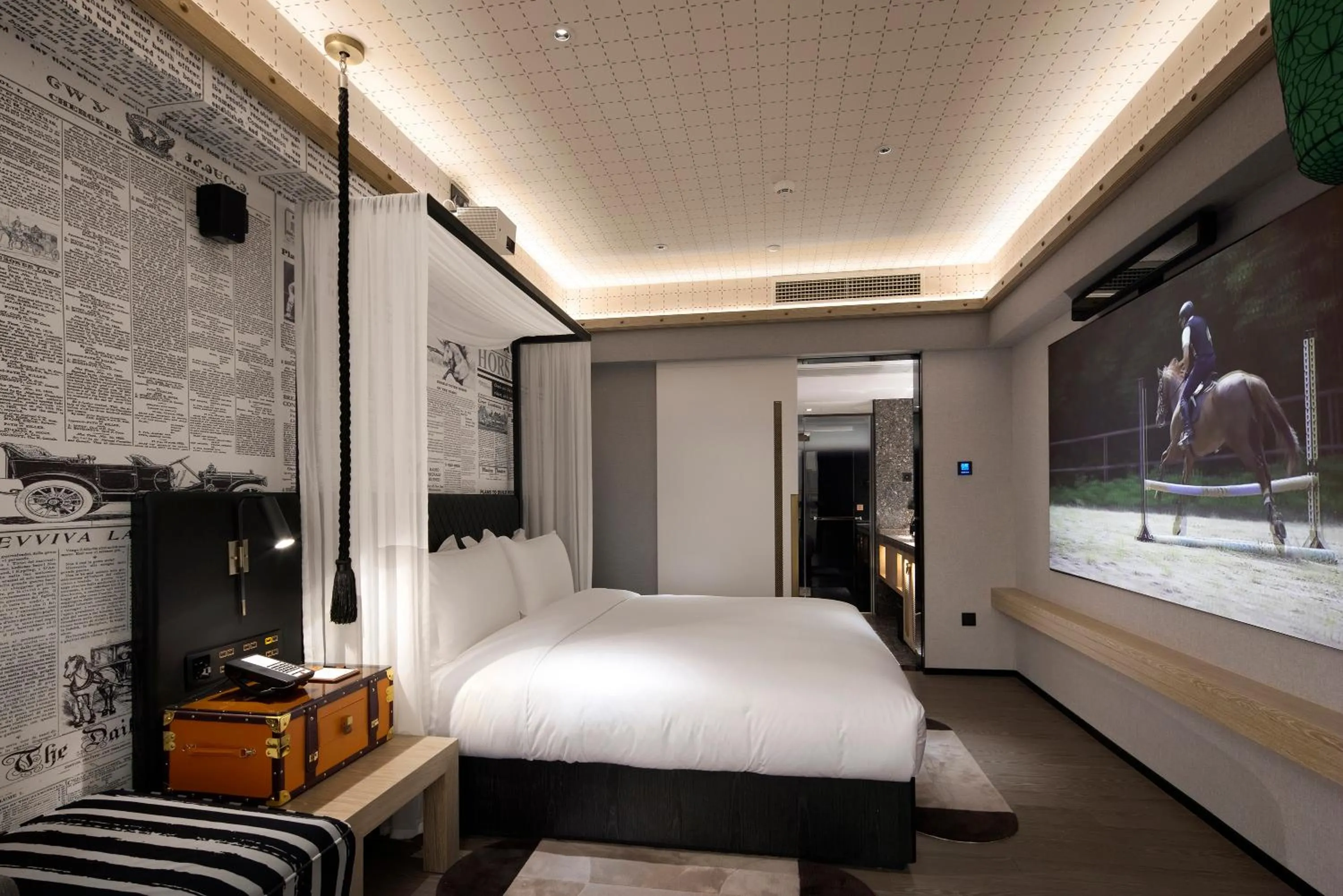 Photo of the whole room, Bed in Arthur Hotel Canton Tower Guangzhou