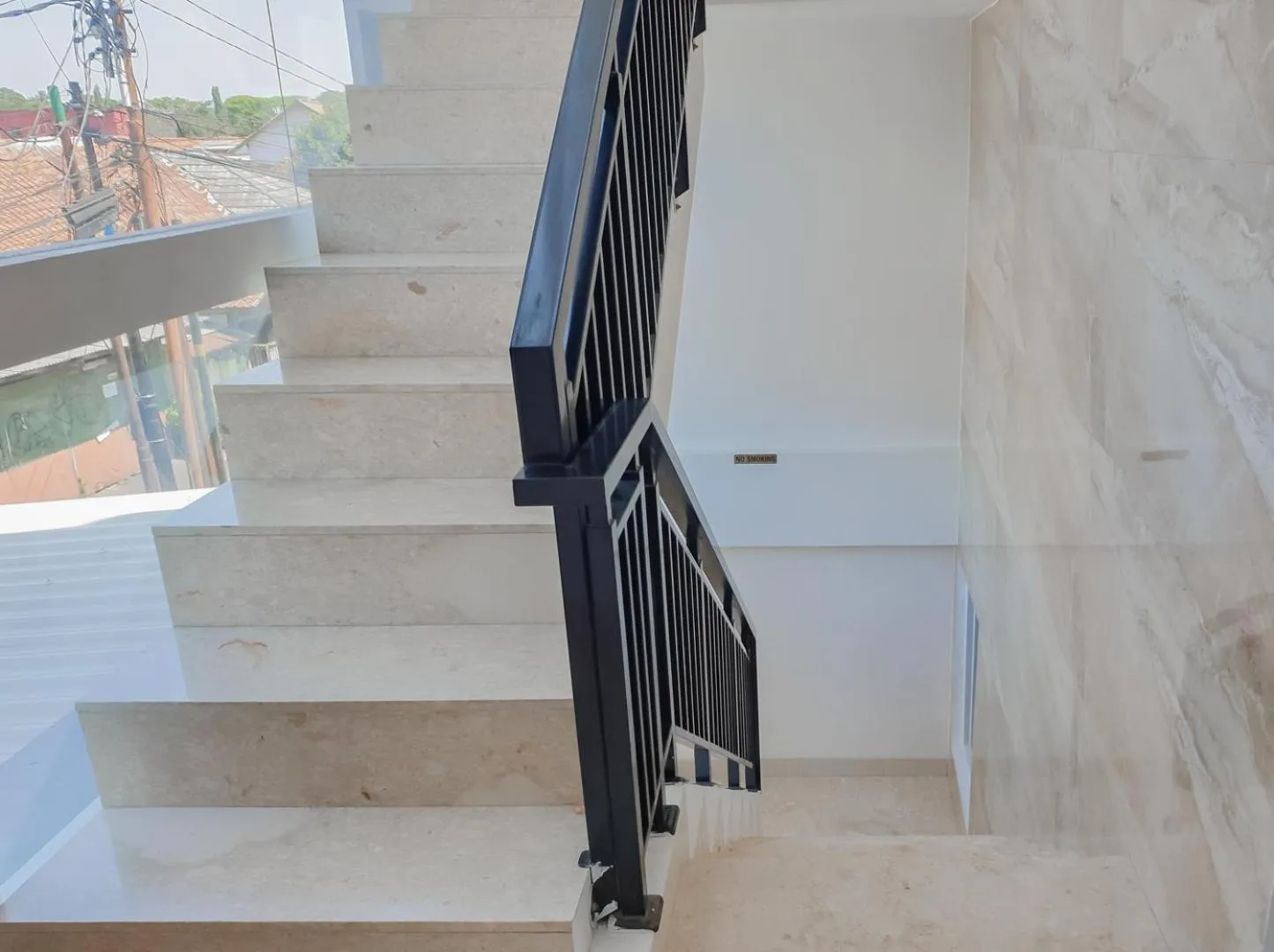 Other in RedDoorz near Istana Plaza 3