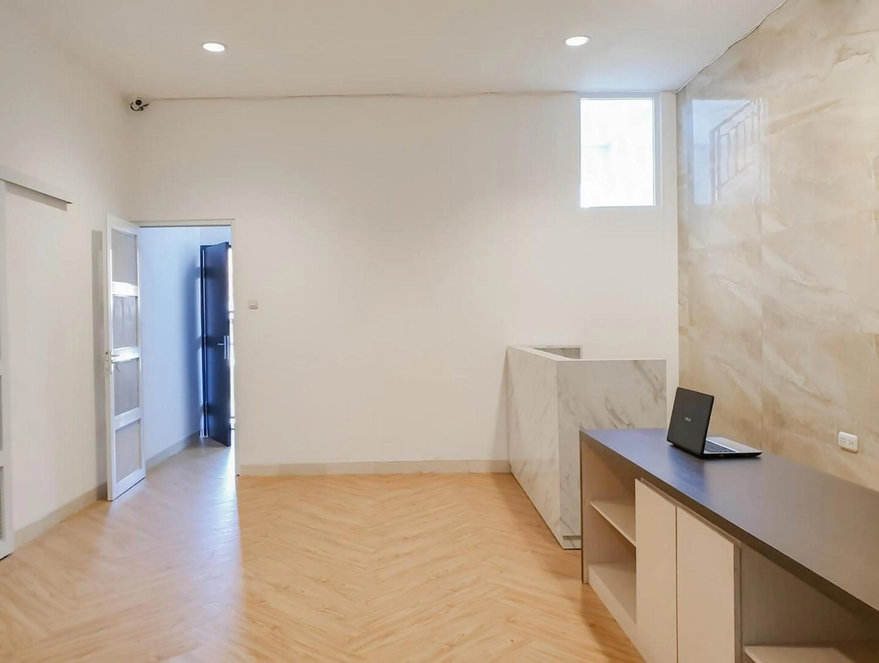 Property building in RedDoorz near Istana Plaza 3