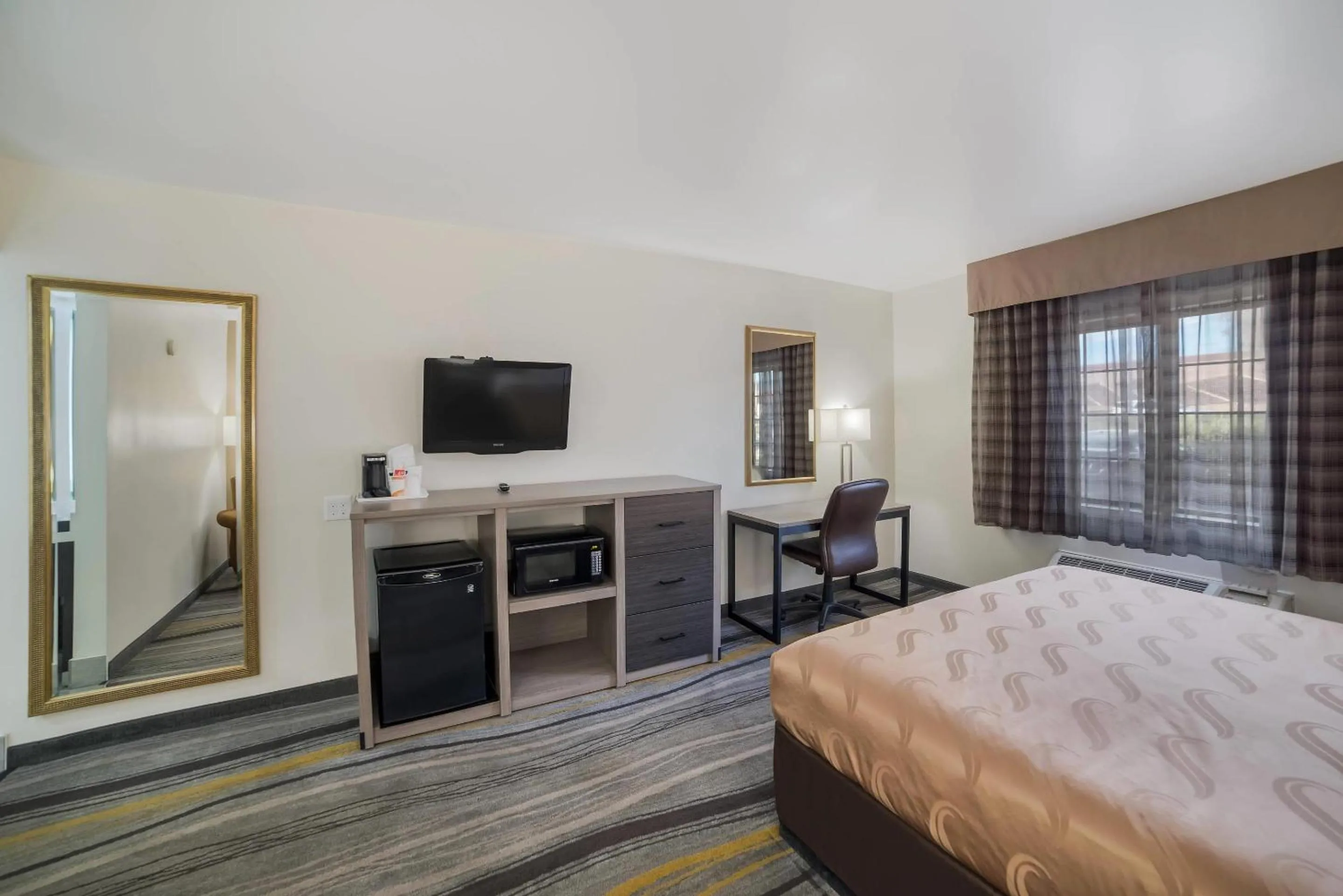 Bedroom, Bed in Quality Inn & Suites Goodyear - Phoenix West