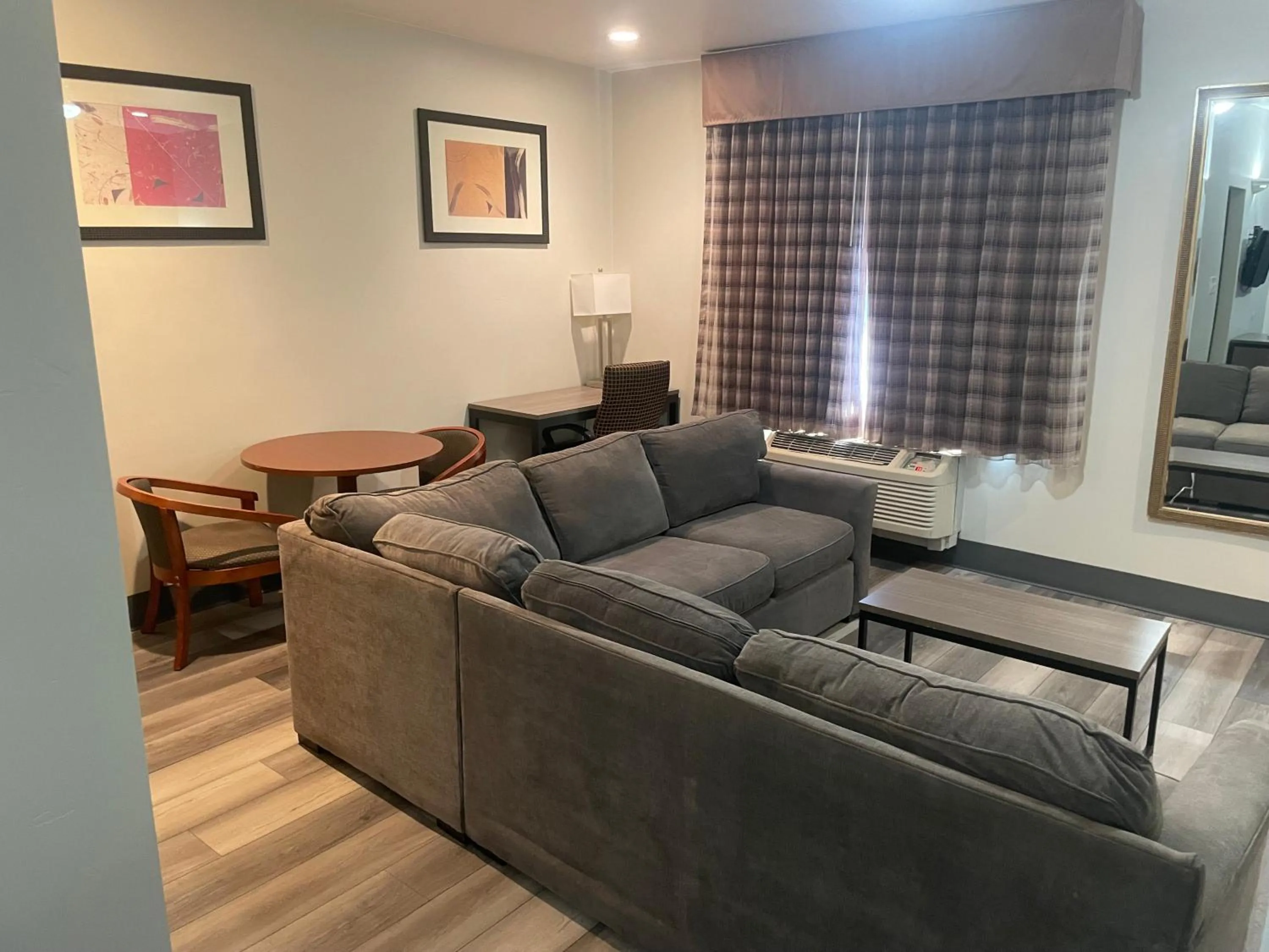 Living room in Quality Inn & Suites Goodyear - Phoenix West