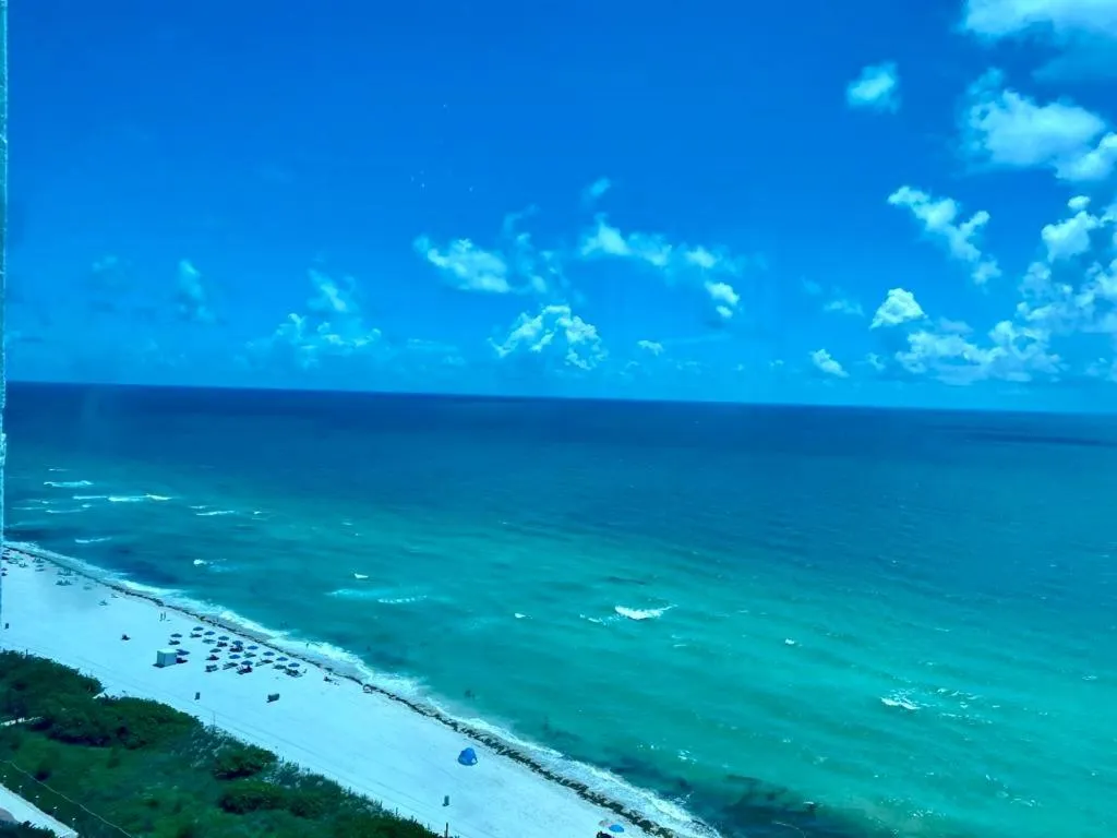 Sea view in Castle Beach Resort Condo - Panoramic Large Penthouse or Deluxe 1 BR Direct Ocean View and beach access- Updated-Free parking-