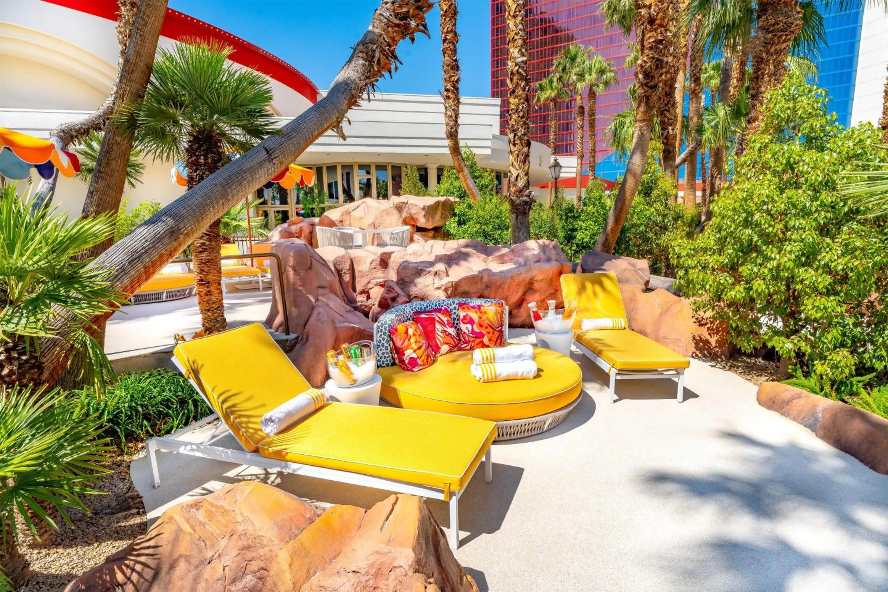 Swimming pool in Rio Hotel & Casino, a Destination by Hyatt Hotel