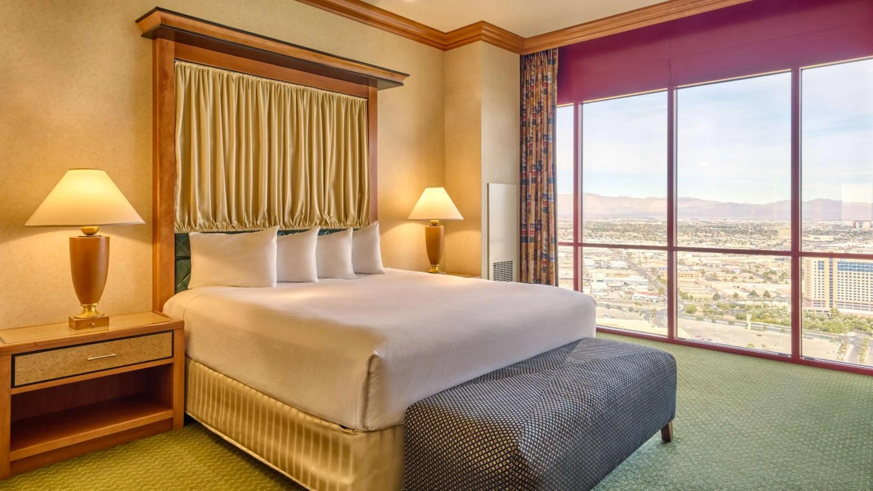 View (from property/room), Bed in Rio Hotel & Casino, a Destination by Hyatt Hotel