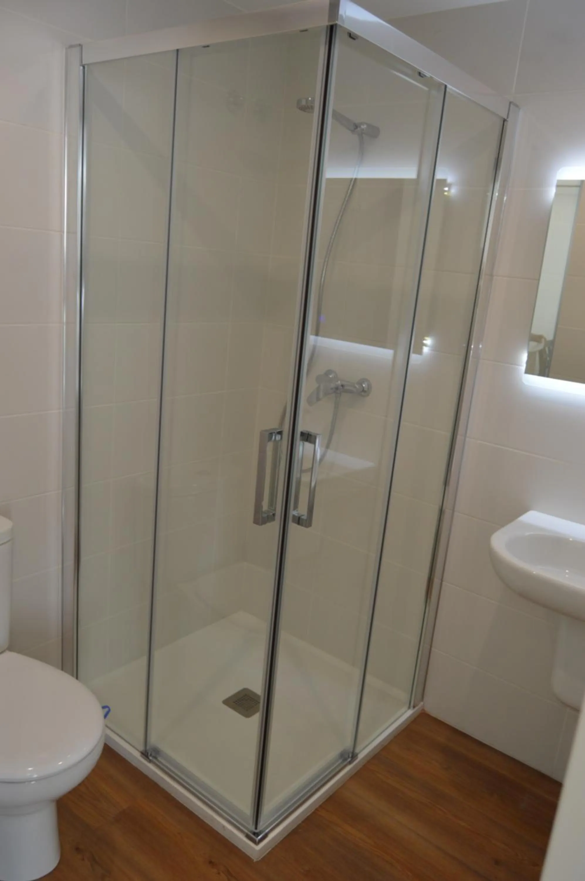 Shower in Apartamentos el Beyu