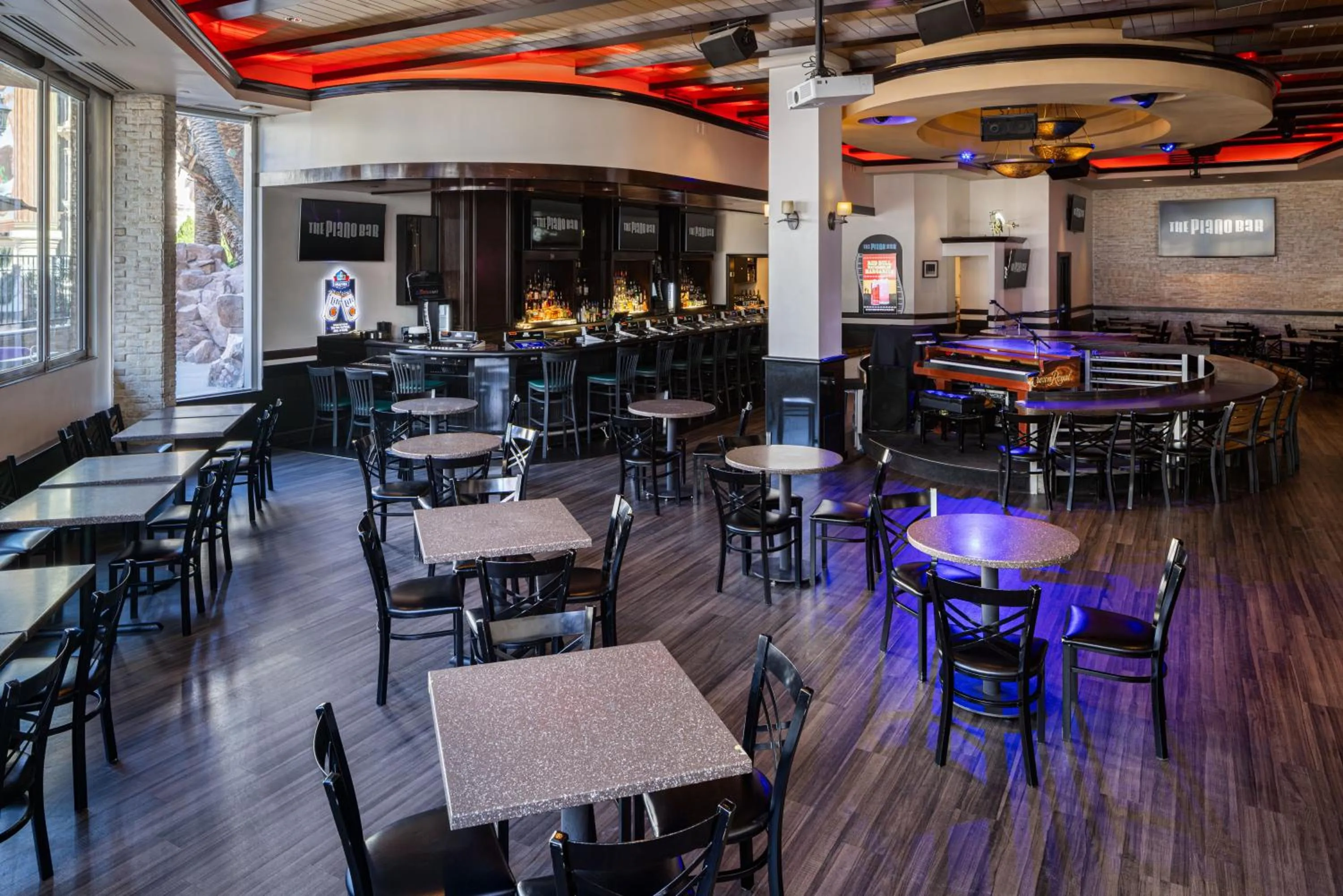 Karaoke in Harrah's Las Vegas, A Caesars Destination