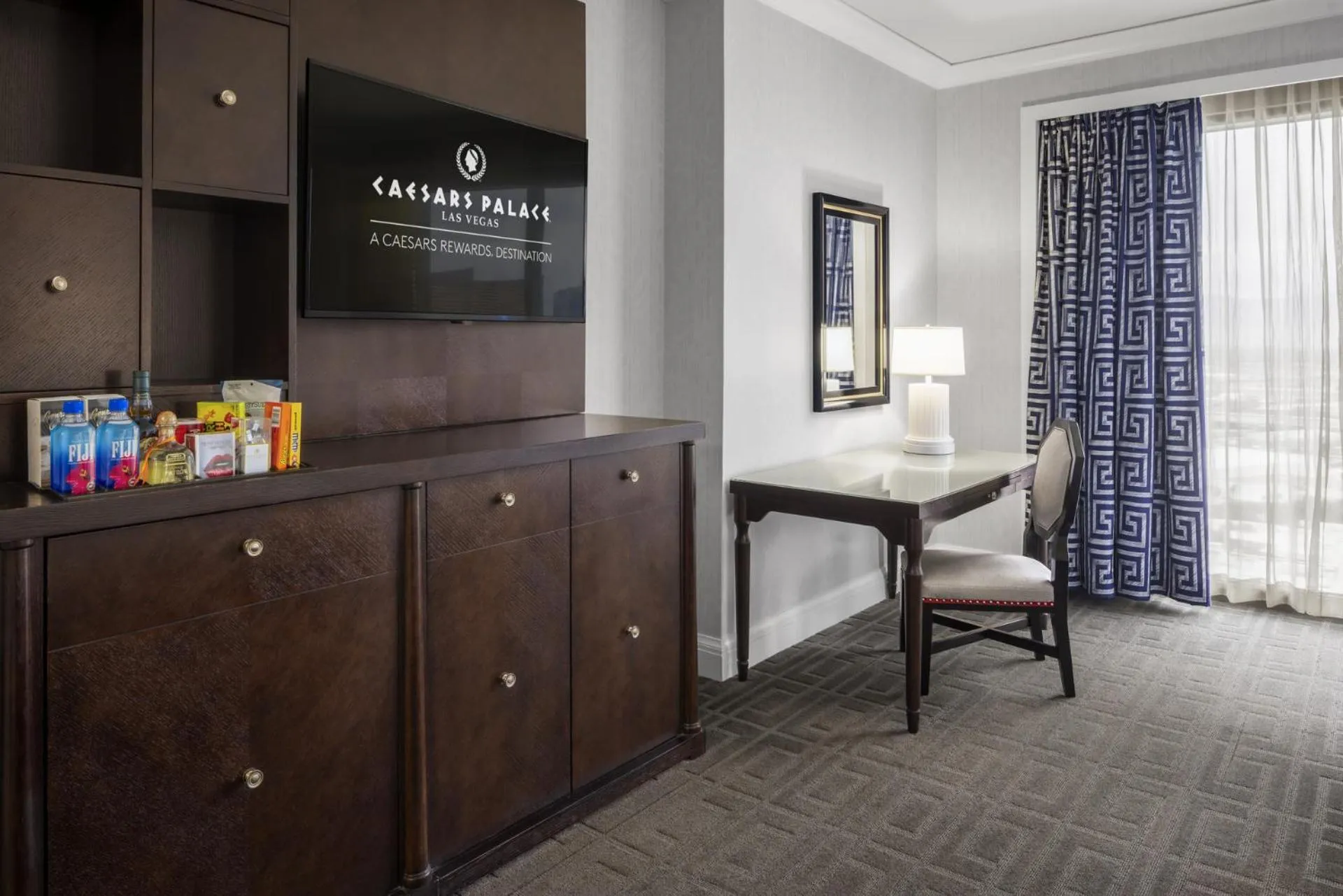 TV and multimedia in Caesars Palace Hotel & Casino