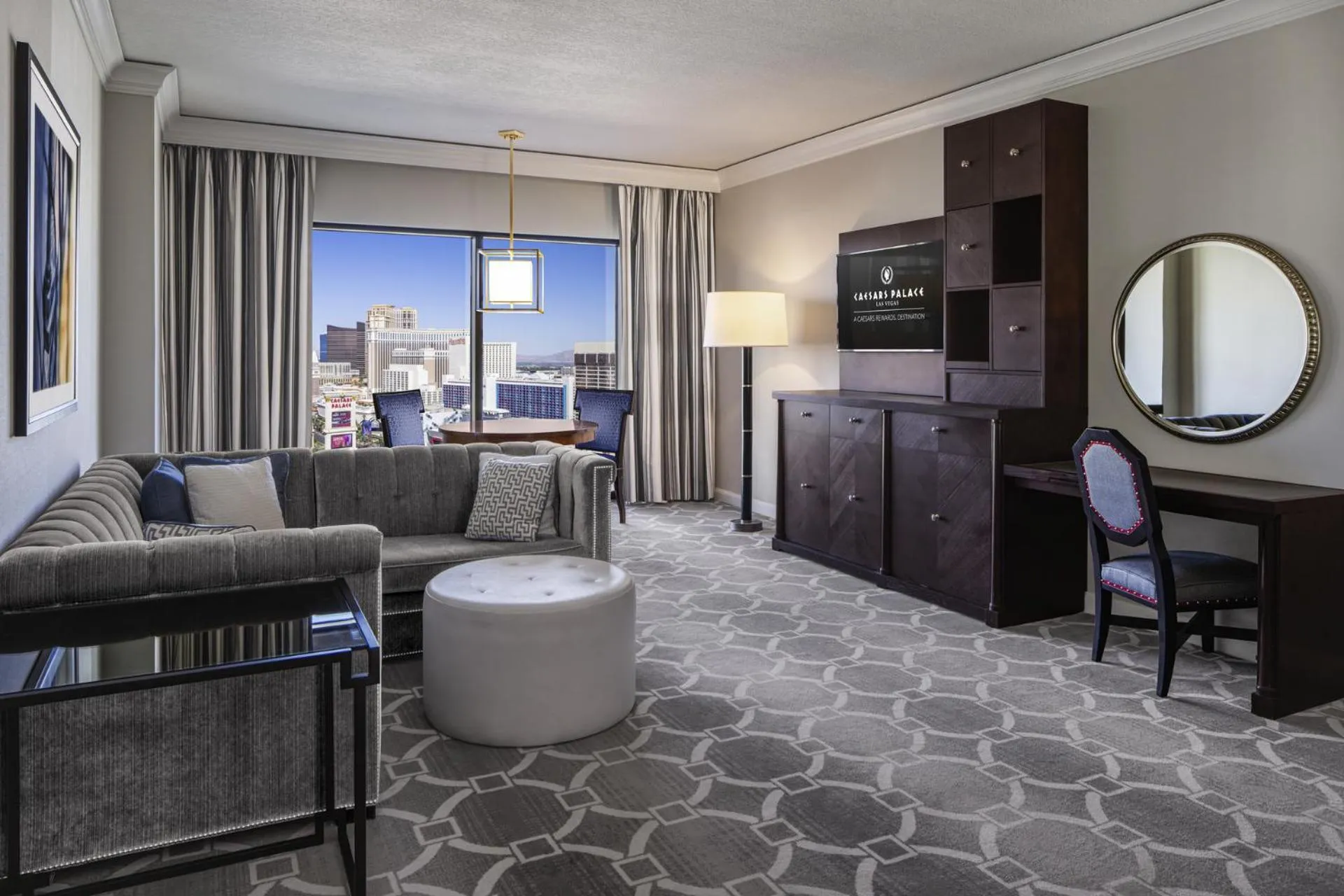 Living room in Caesars Palace Hotel & Casino