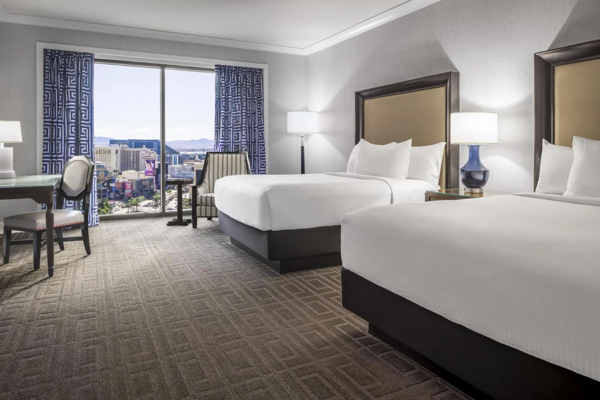 Bedroom, Bed in Caesars Palace Hotel & Casino