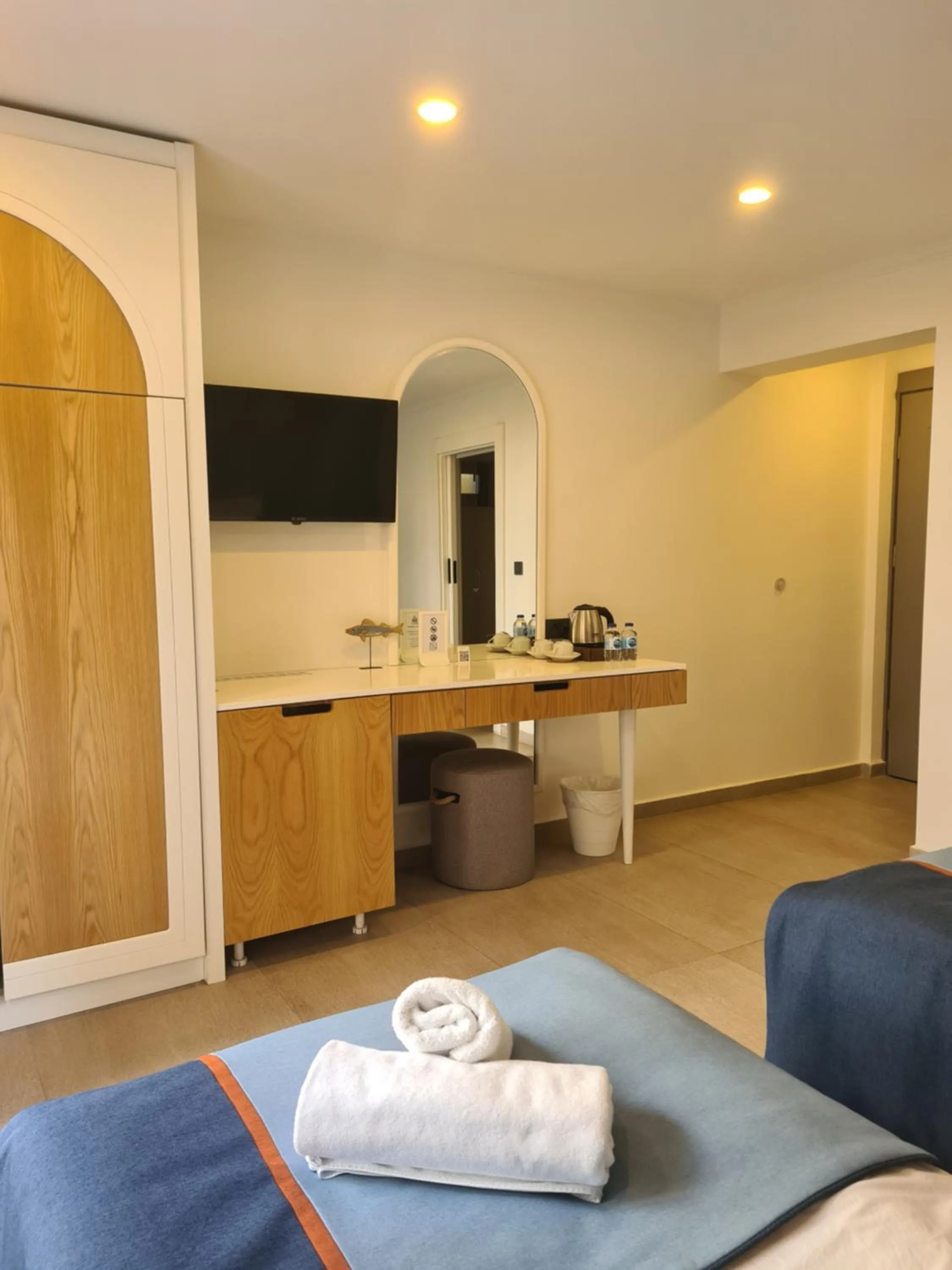 TV and multimedia, Bed in Park Hotel Rooms & Apart