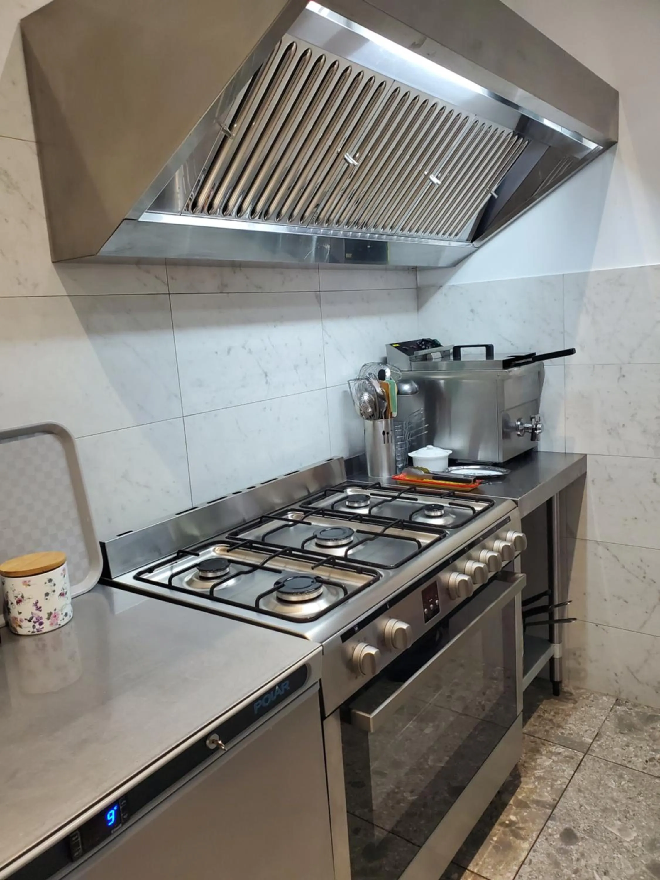 Restaurant/places to eat in Logis Vélès