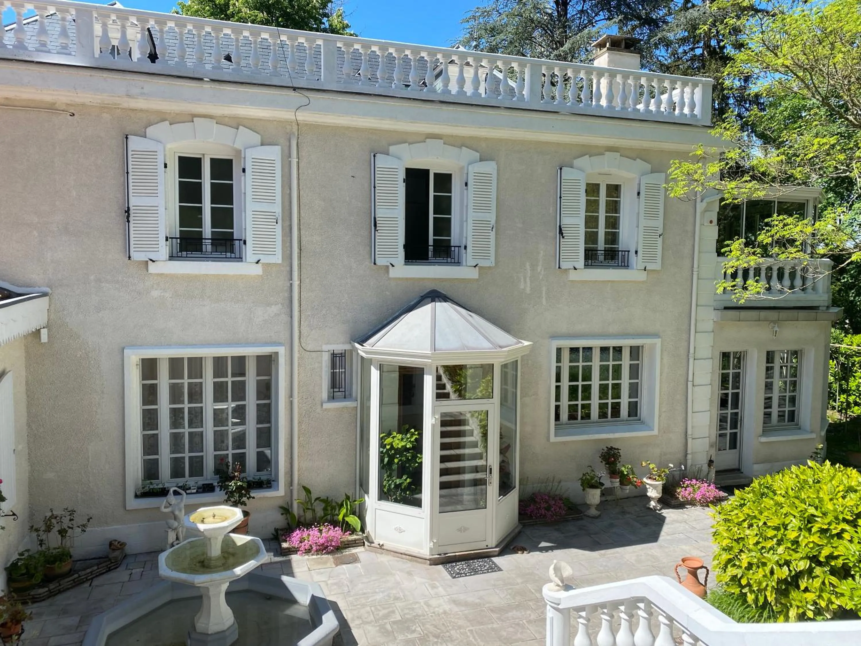 Property building in Logis Vélès