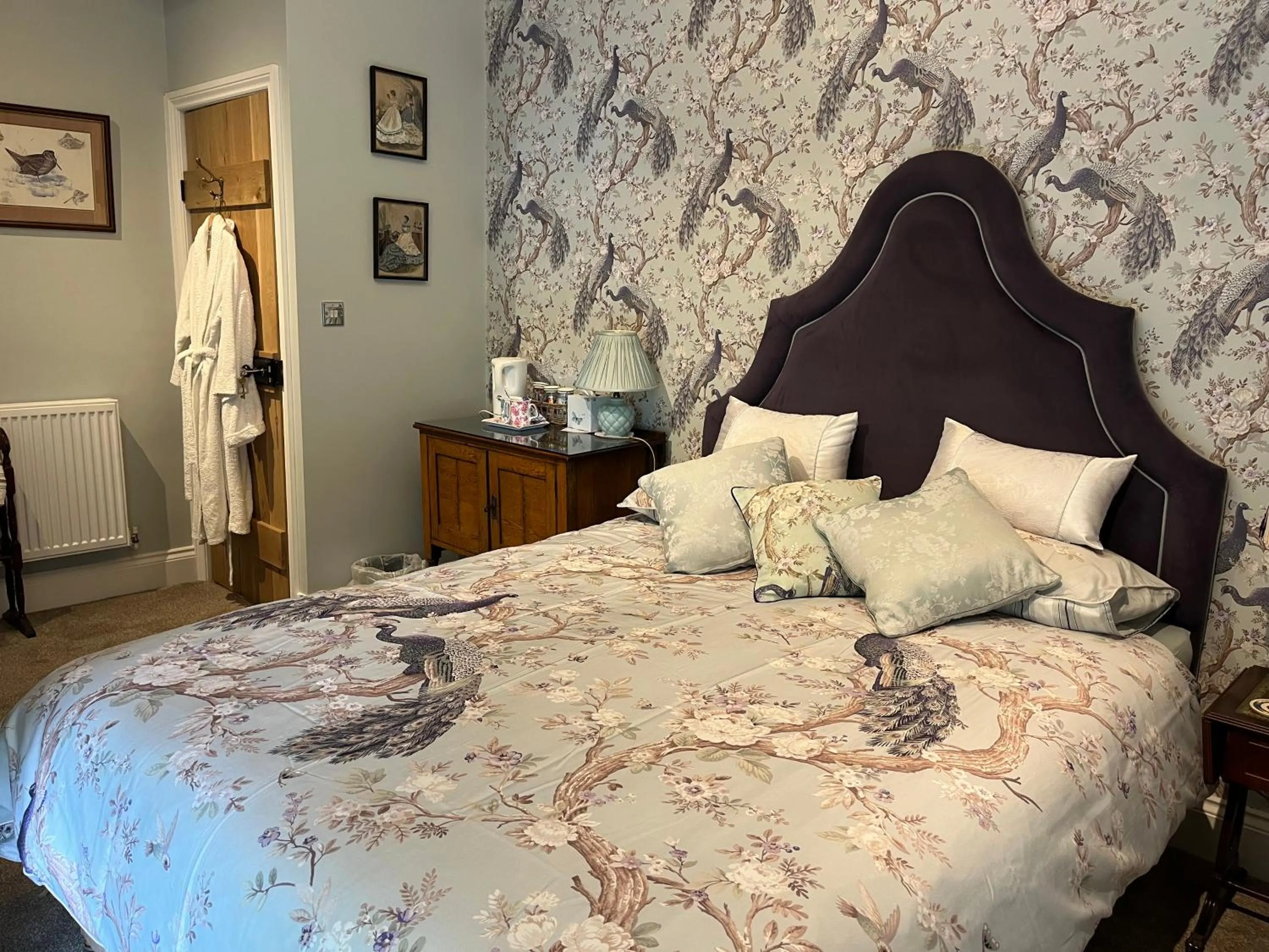 Bed in Picket Post House Bed & Breakfast