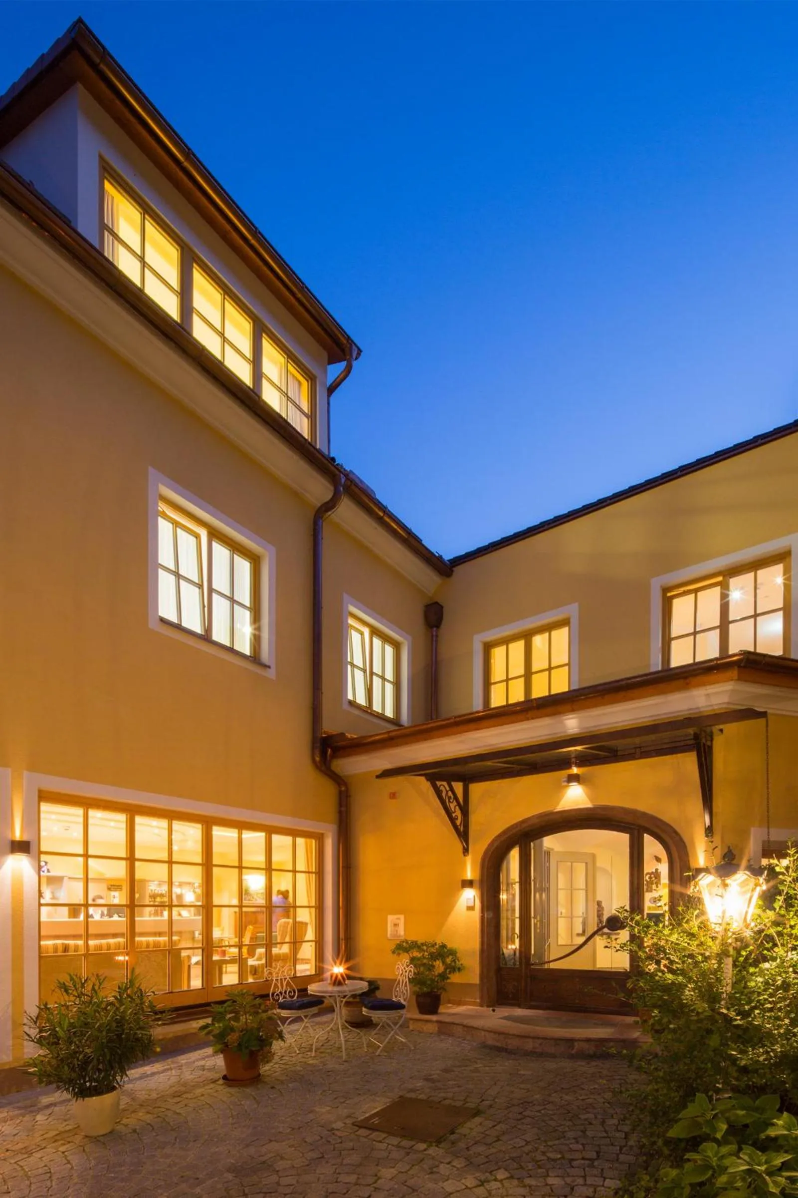 Facade/entrance in Hotel Zum Schwarzen Bären