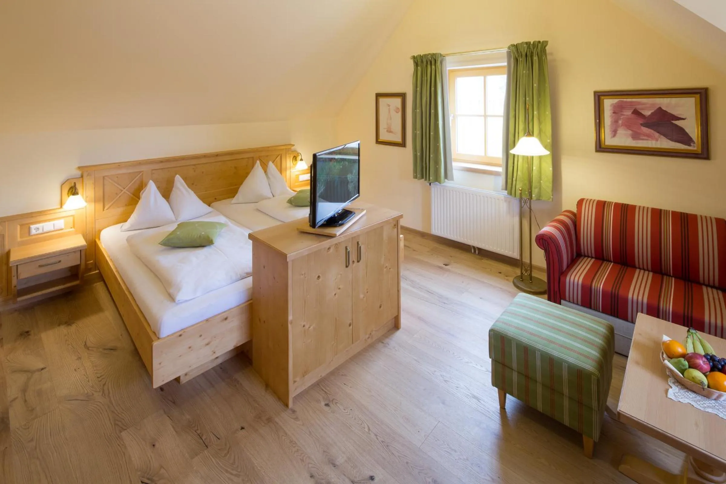 TV and multimedia, Bed in Hotel Zum Schwarzen Bären