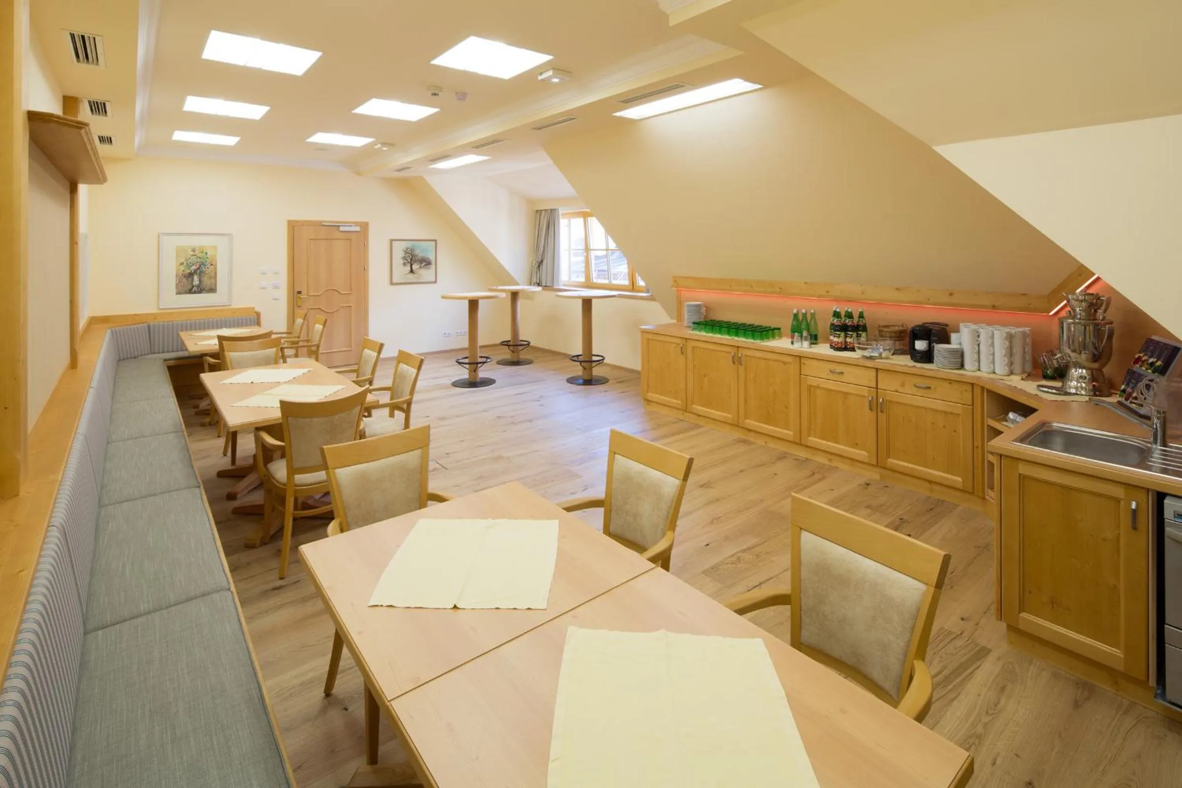 Restaurant/places to eat in Hotel Zum Schwarzen Bären