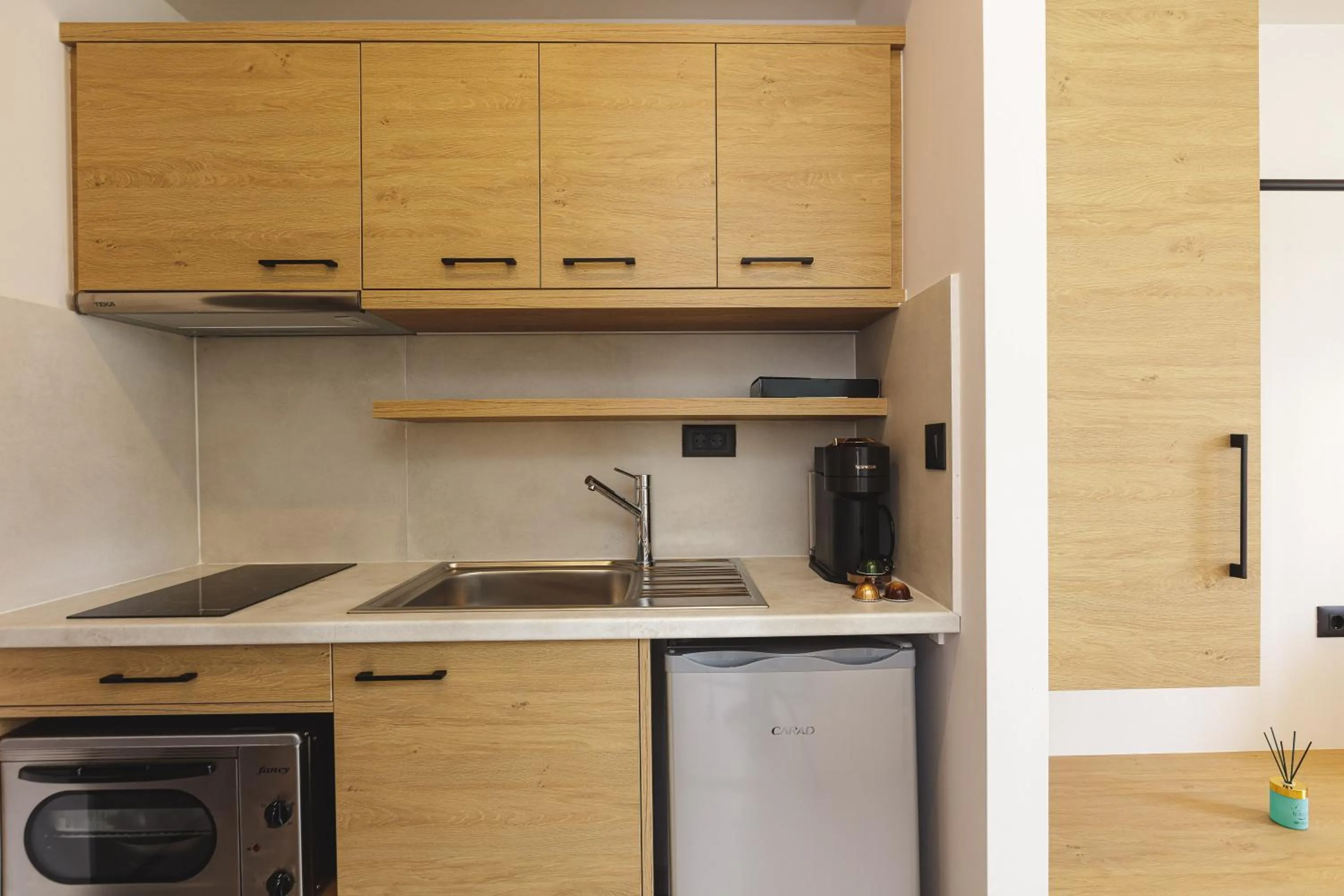 Coffee/tea facilities in Mira Mare Luxury Residence