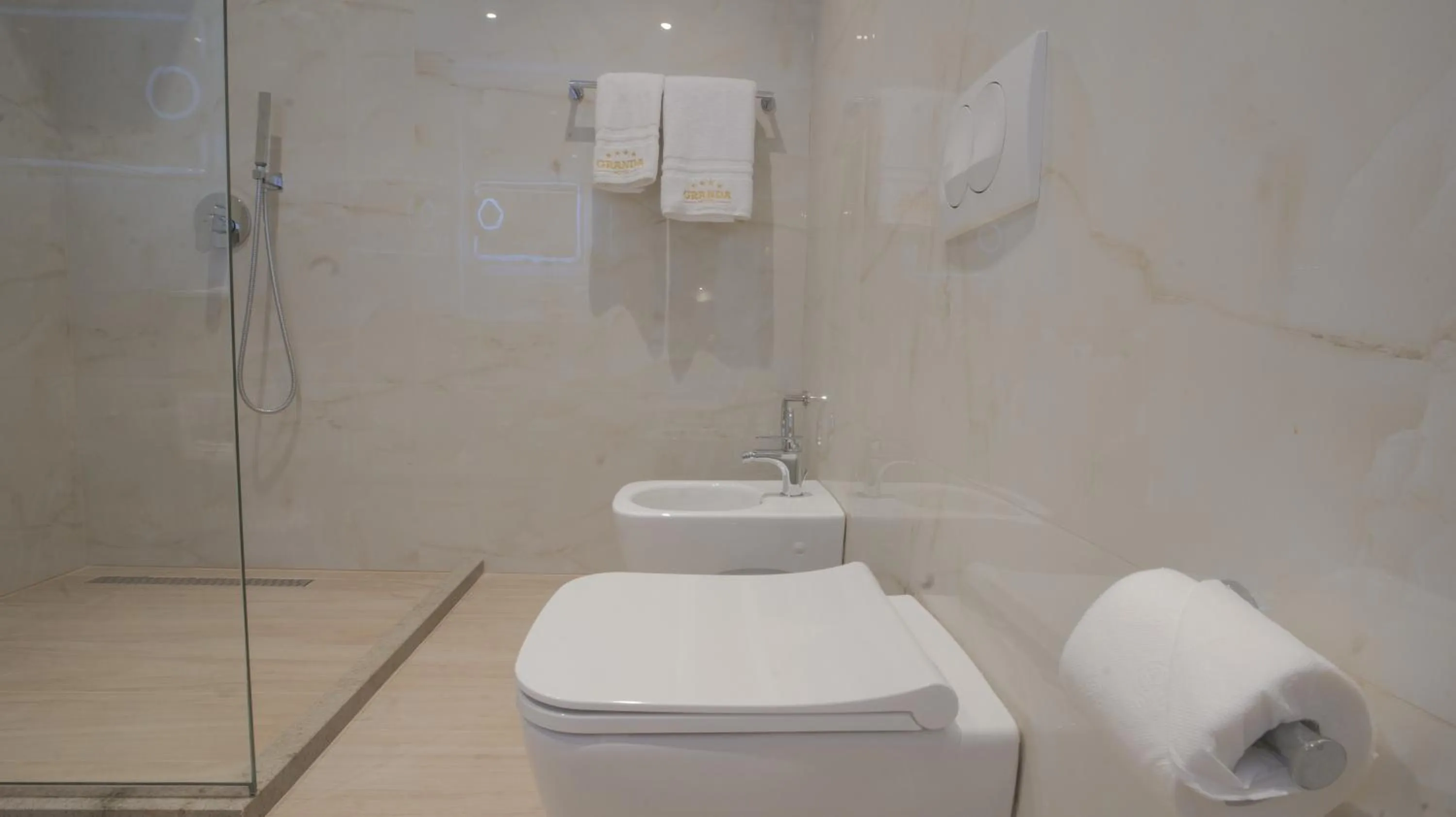 Bathroom in Granda Hotel