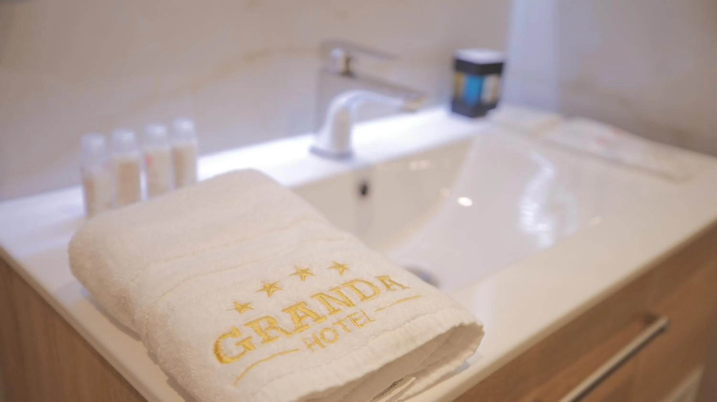 Bathroom in Granda Hotel