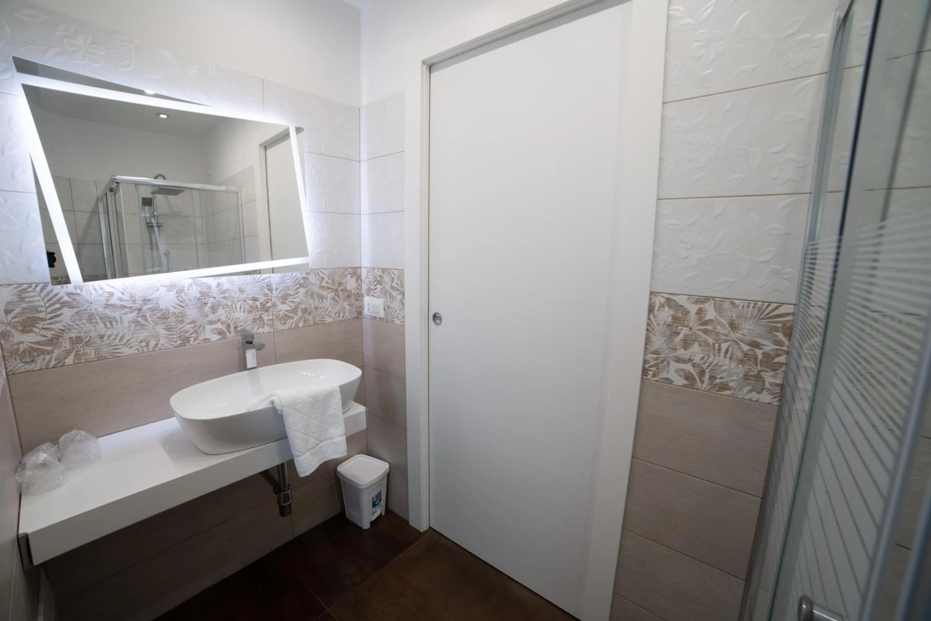 Other in B&B Jerocades