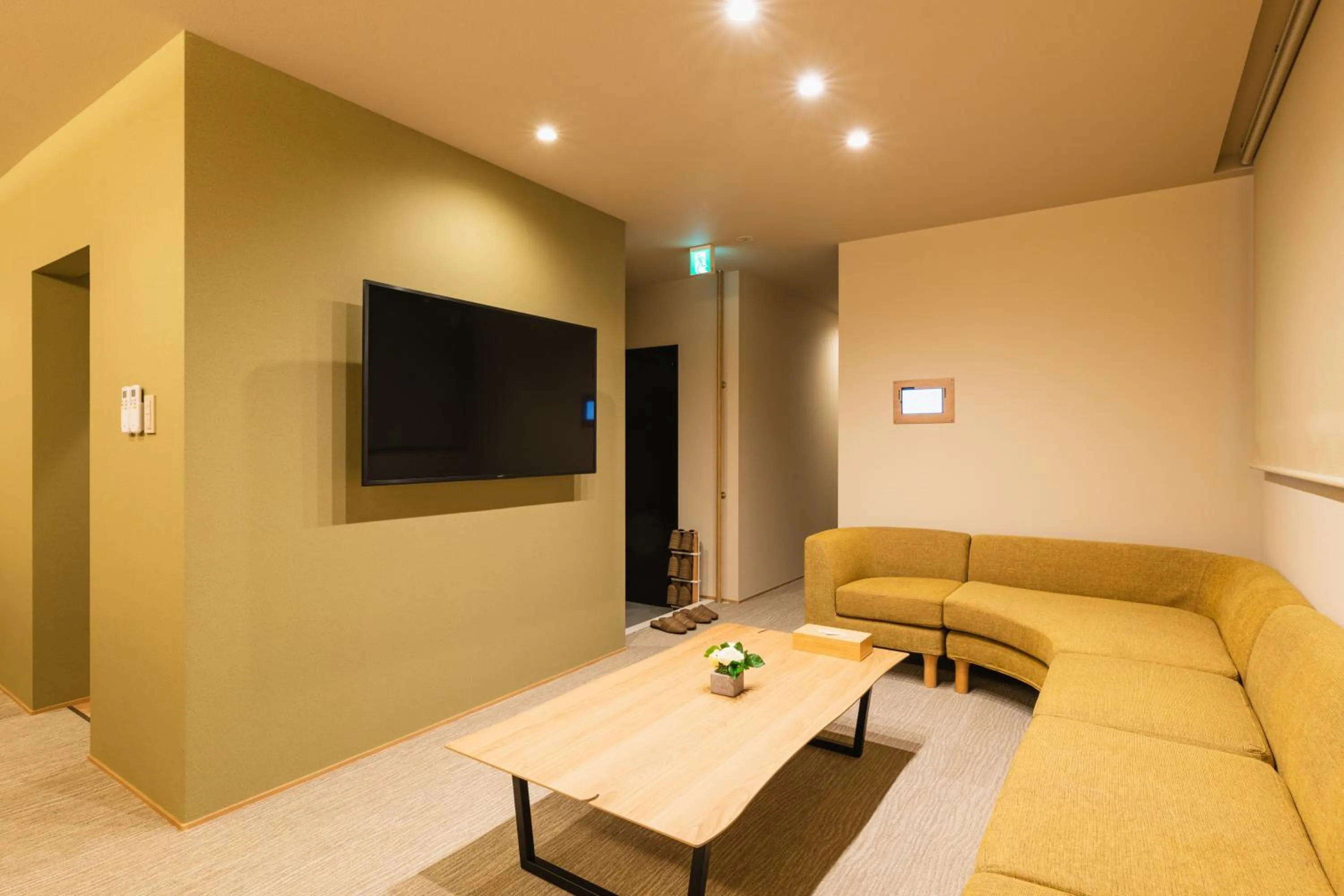 Photo of the whole room in GRAND BASE Nagasaki Nakamachi