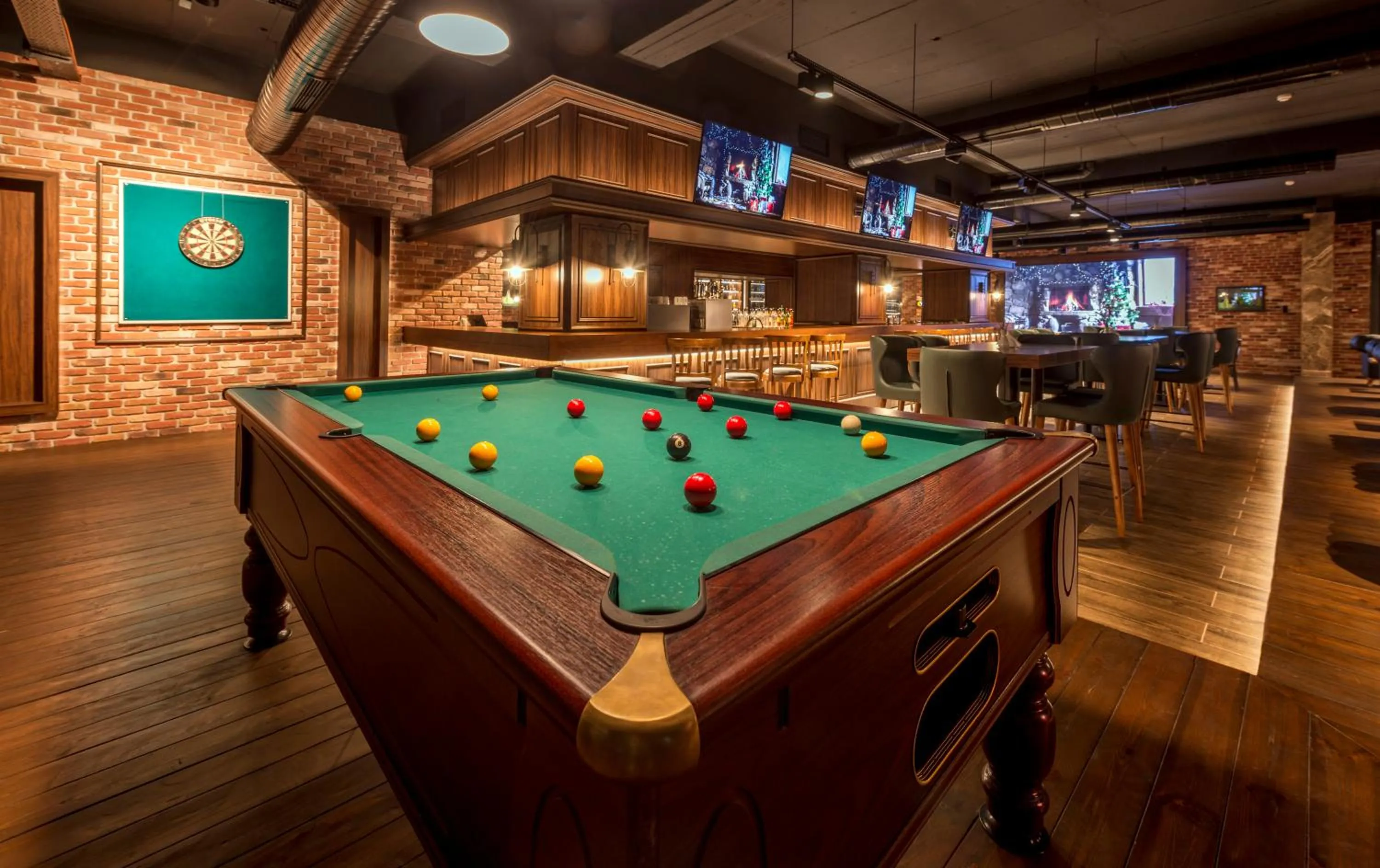 Lounge or bar in Novel Centre Point Hotel