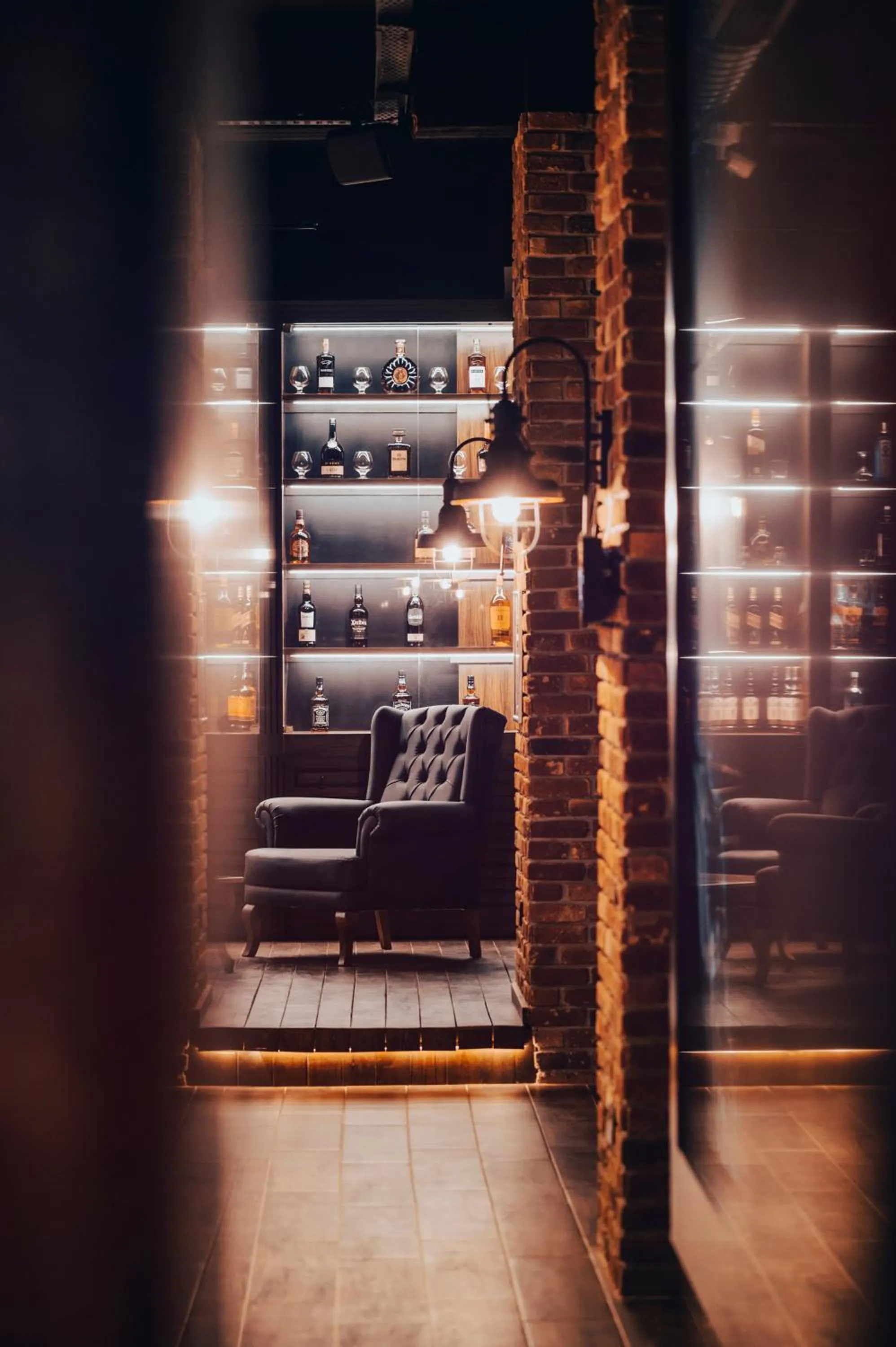 Novel Centre Point Hotel